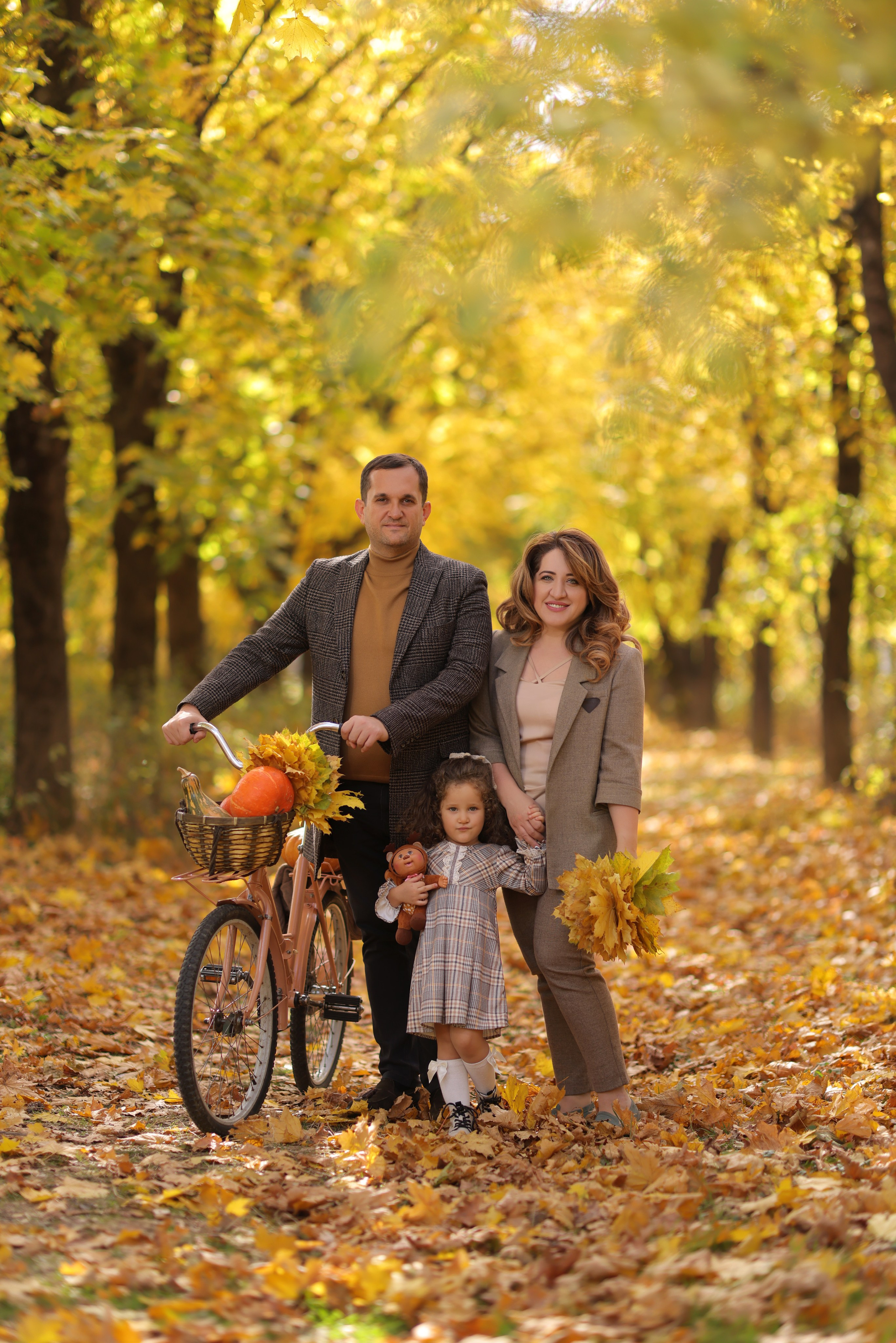 Семейная осенняя фотосессия — Светлана, Аслан и Лора. Анна Бондарева — детский и семейный фотограф, обучение фотографии. Кавказские Минеральные Воды, Пятигорск
