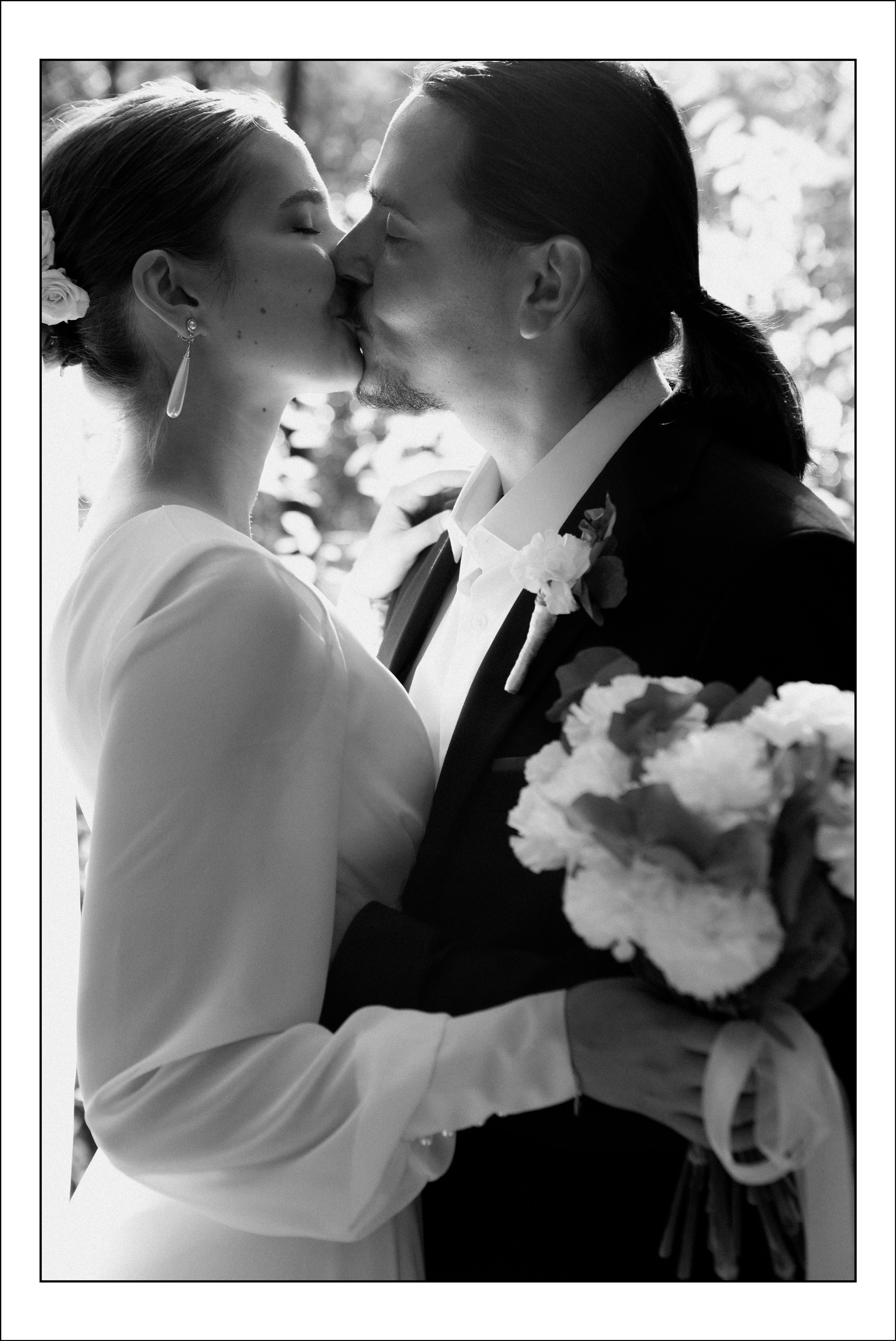 фотосессия молодоженов в лесу, свадебный фотограф в Москве