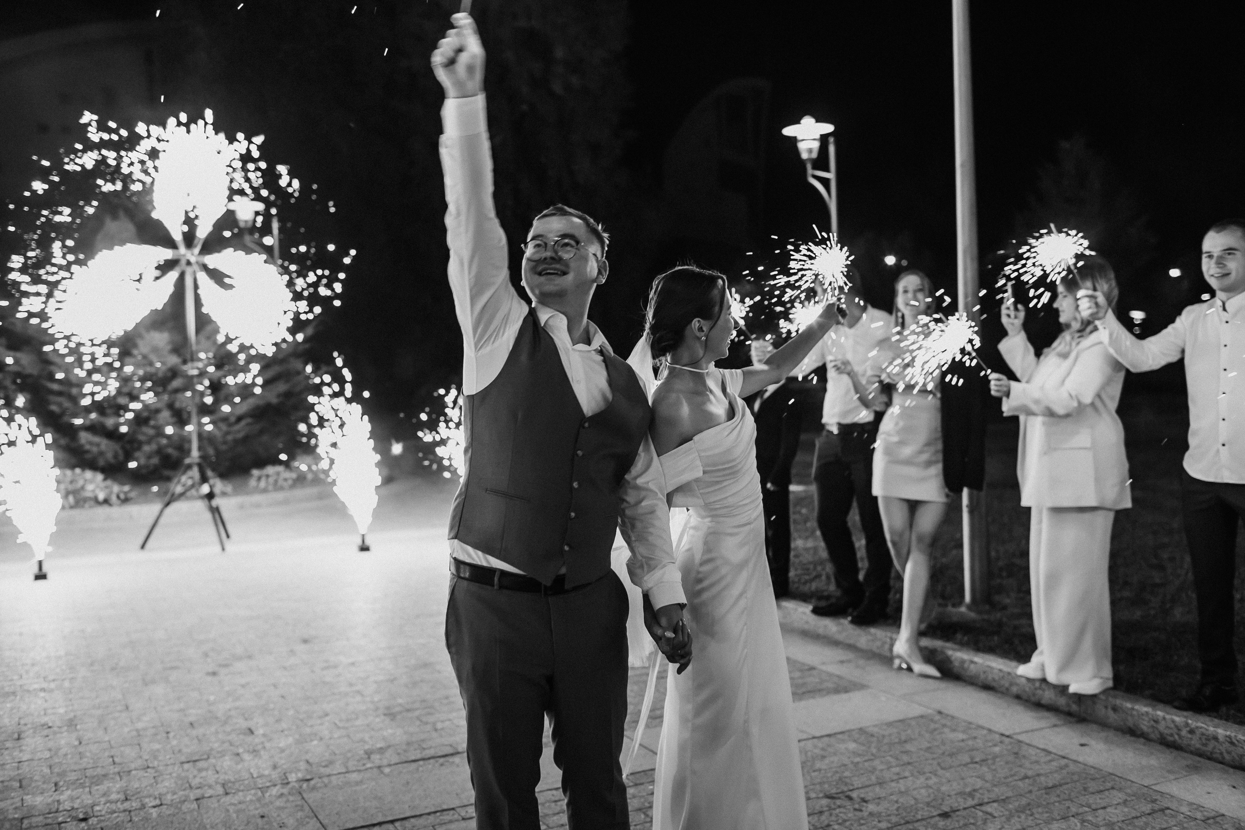 Свадебная осенняя фотосессия Ивана и Лидии в городе. Свадебный и репортажный фотограф в Ярославле и Санкт-Петербурге Роман Микрюков