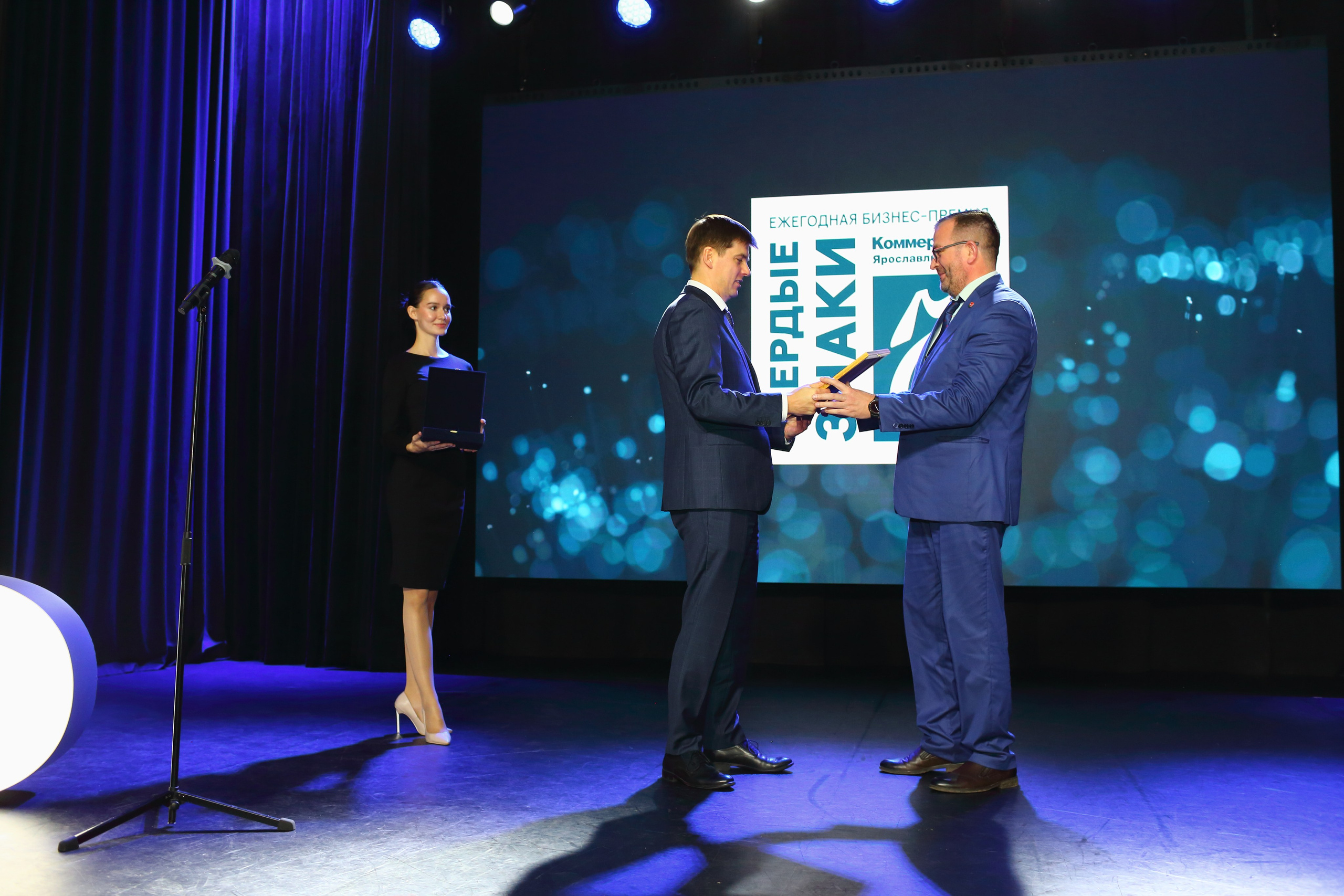 Репортаж для КоммерсантЪ. Свадебный и репортажный фотограф в Ярославле и Санкт-Петербурге Роман Микрюков