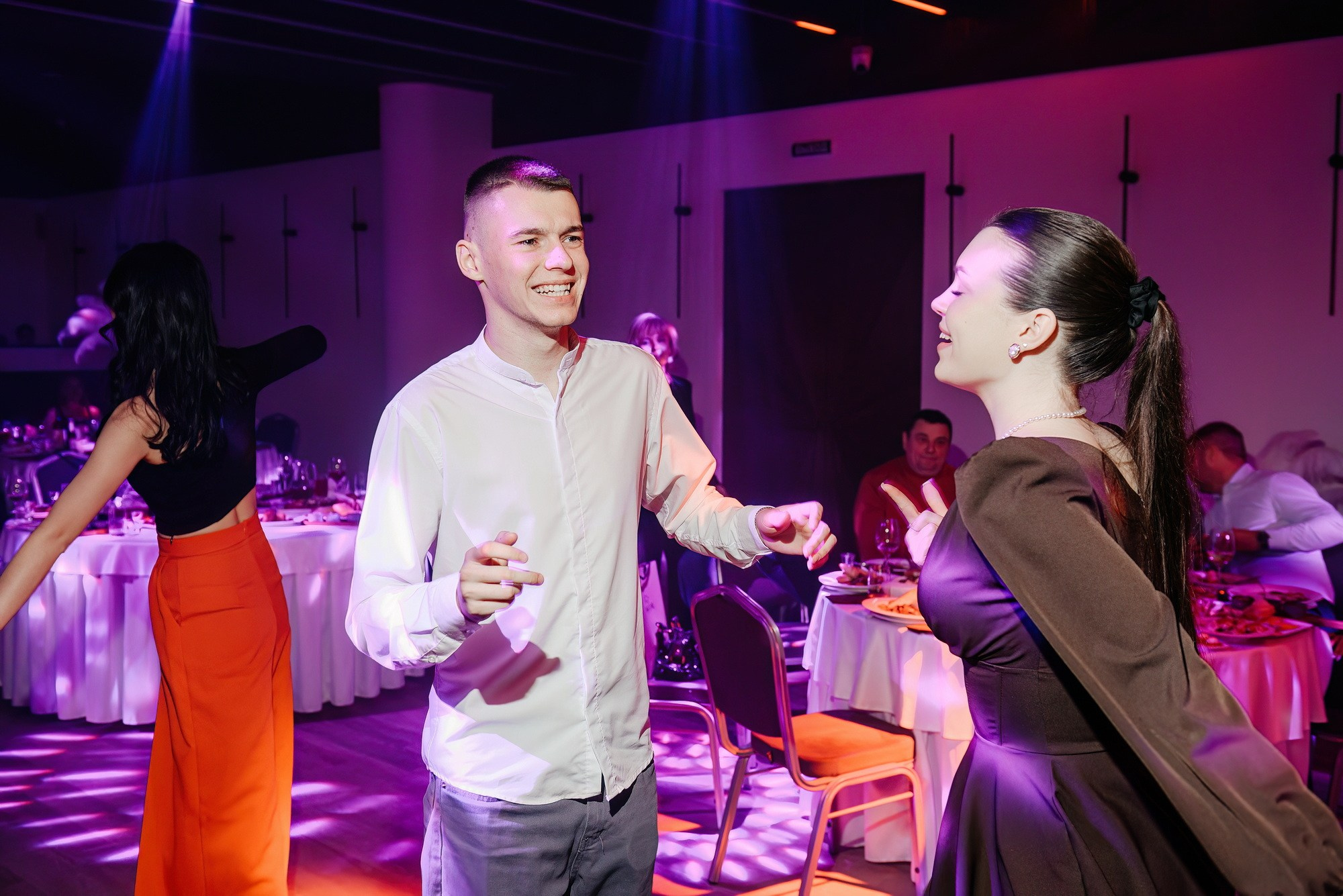 Закрытие футбольного сезона 2025 ФК «ТЕМП». Свадебный и репортажный фотограф Никита Сницарев в Барнауле