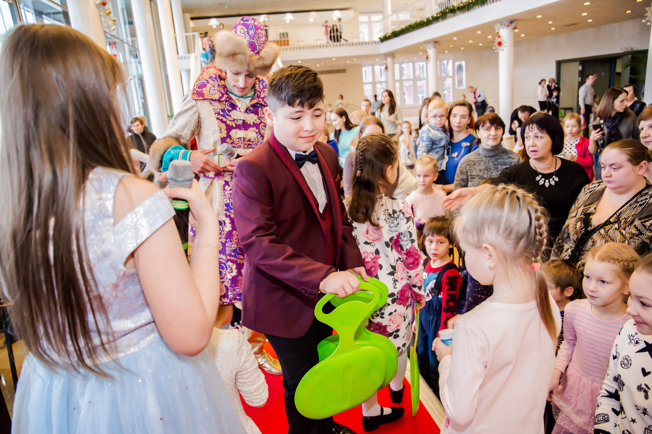 Репортаж — детская елка в БКЗ. Свадебный и семейный фотограф в Санкт-Петербурге Макеева Наталья