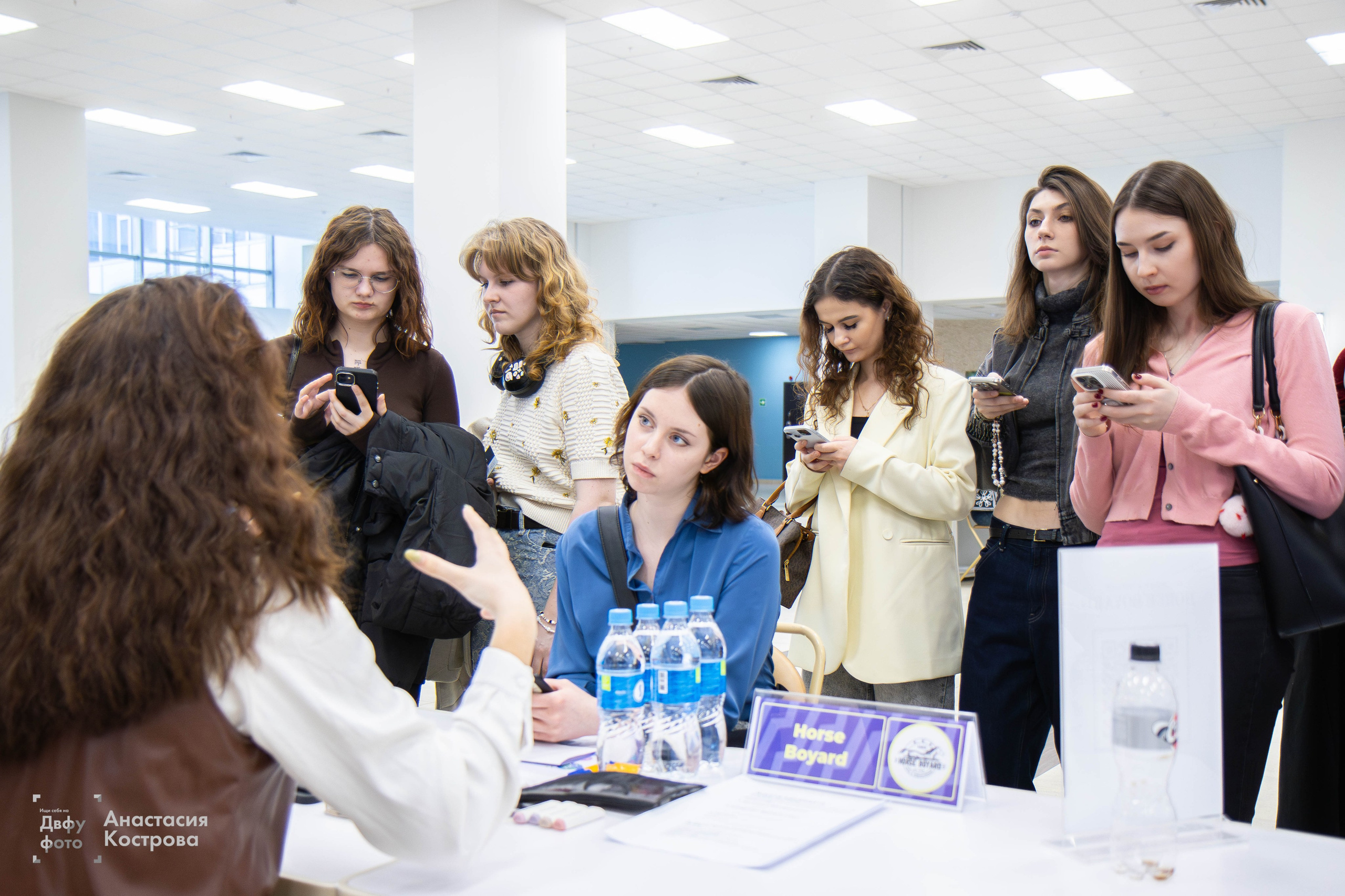 Ярмарка вакансий «Эд.хант». Репортажный фотограф во Владивостоке Анастасия Кострова