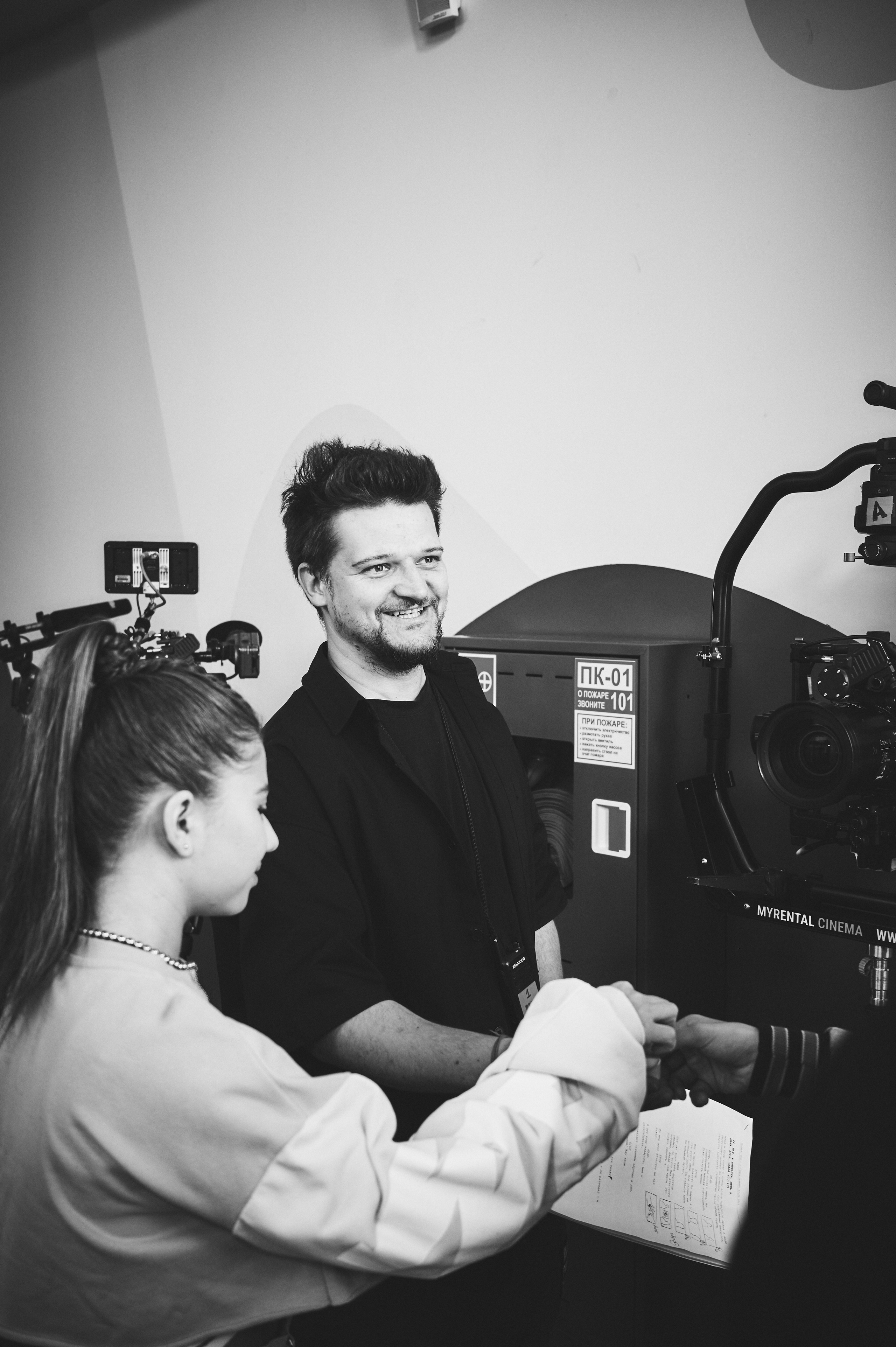 Бэкстейдж со съёмок фильма «Не одна дома 3». Портретный фотограф / актерское портфолио MSK | SPB | MINSK