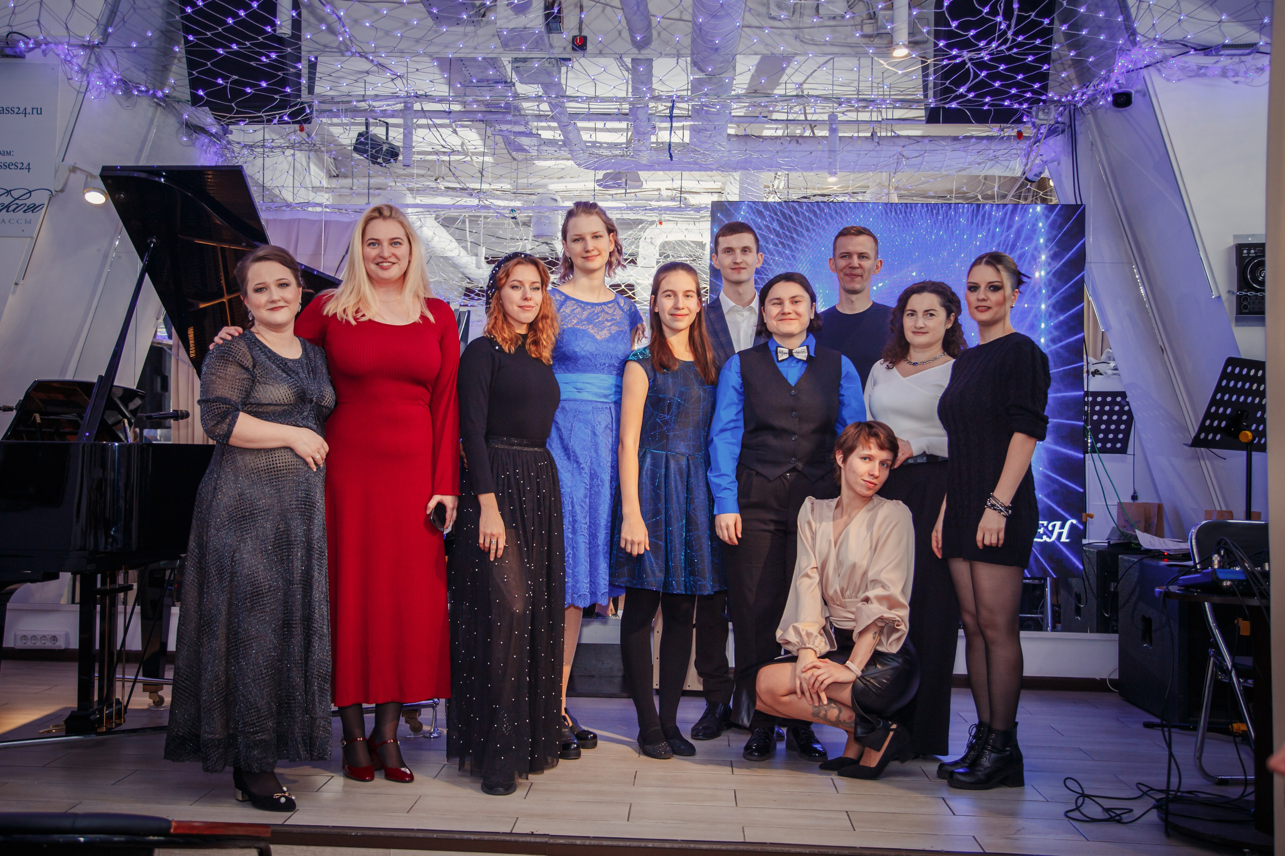 Репортажная съёмка Рождественского музыкального вечера в Москве, Музыкальное выступление на рождественском вечере — фотограф на мероприятие, Гости мероприятия на Рождественском музыкальном вечере — репортажная съёмка, Декор и атмосфера Рождественского музыкального вечера — фотограф в Москве, Сцена и исполнители на Рождественском музыкальном вечере — съёмка мероприятия, Катерина Сысуева, Рина Сысуева, rina_sphoto