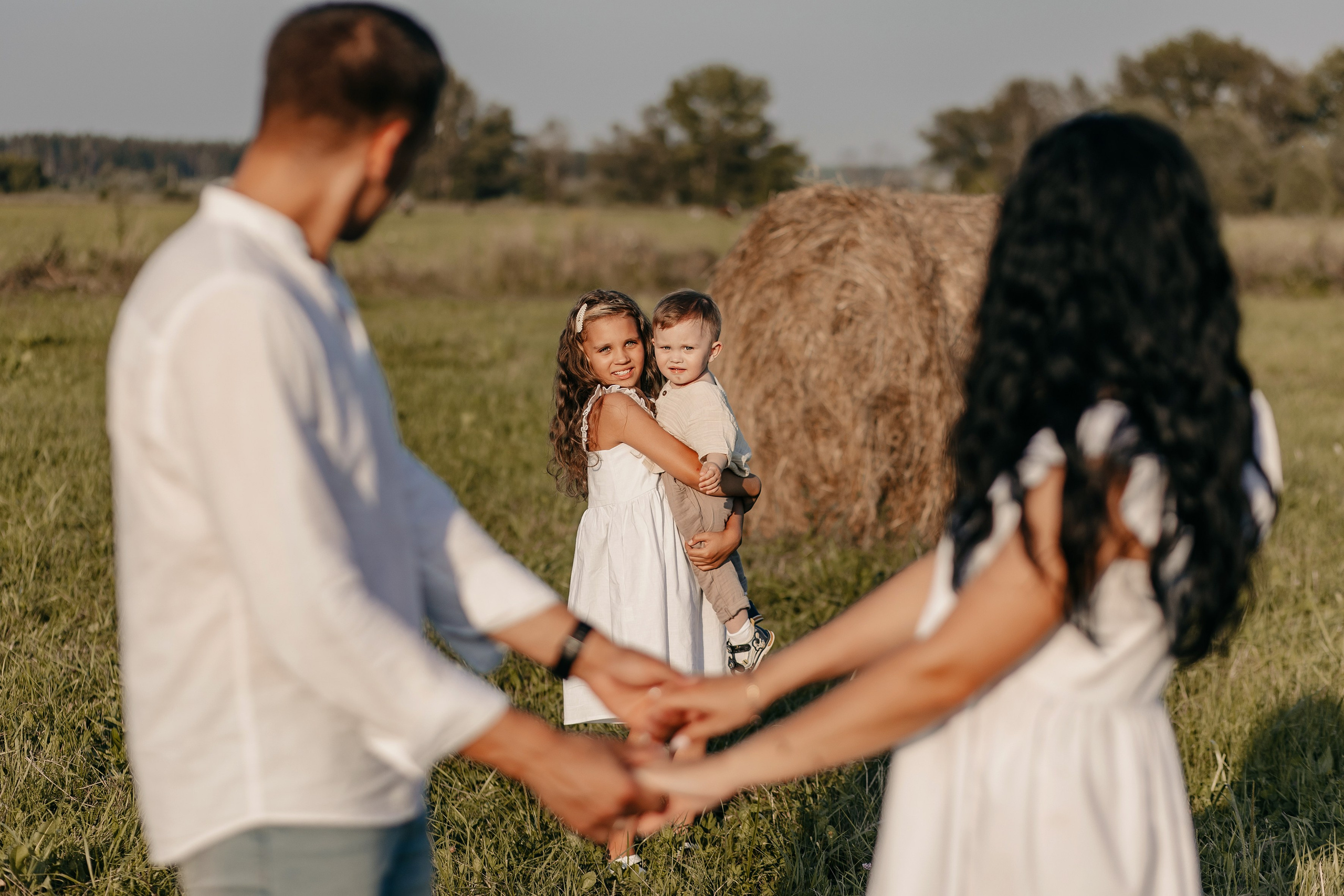 Семья Александра и Кристины. Свадебный фотограф в Алексеевке Сергей Коротенко