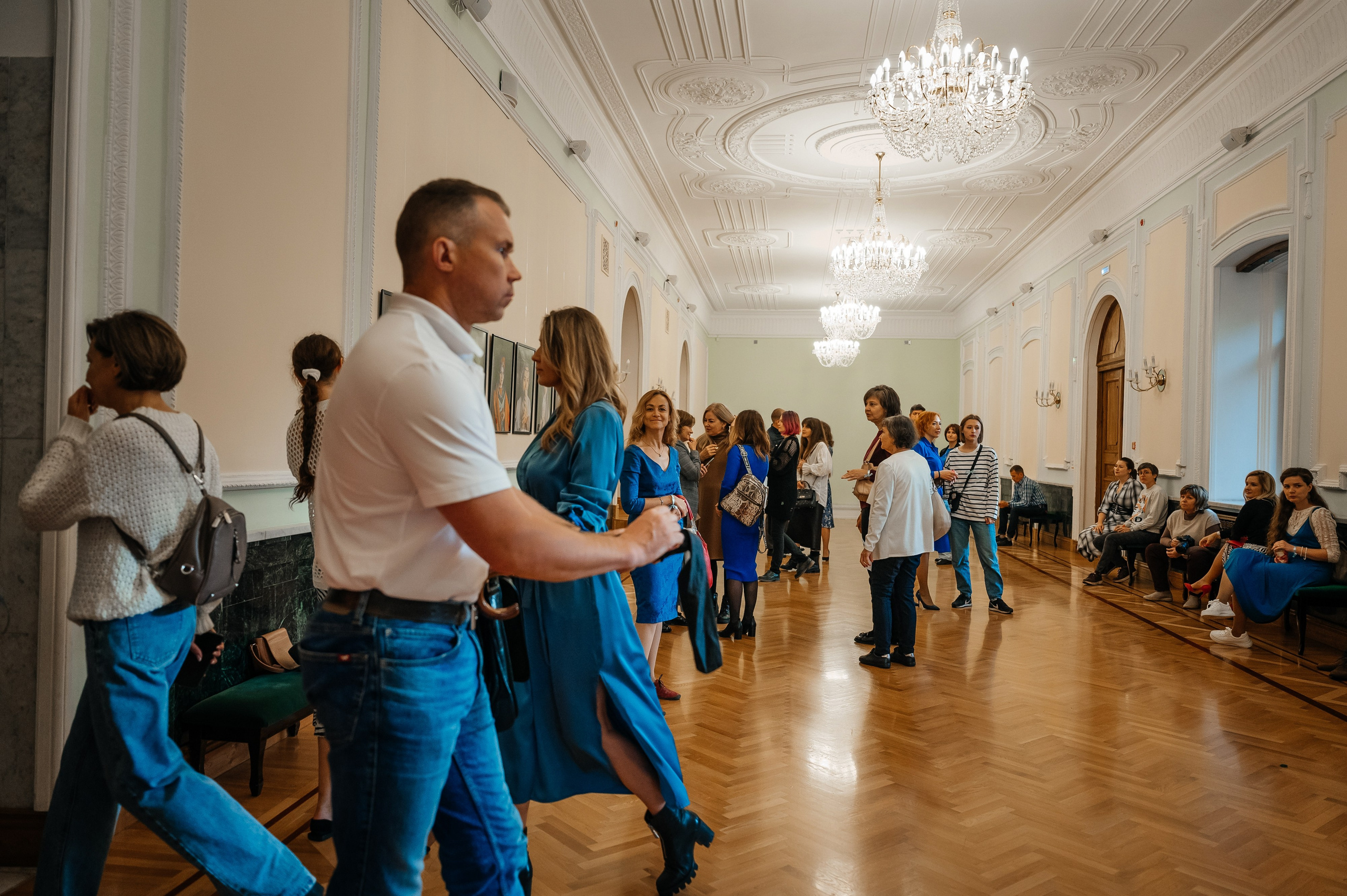 Открытие выставки Кати Васильевой в Молодежном театре. Wedding and family photographer USA