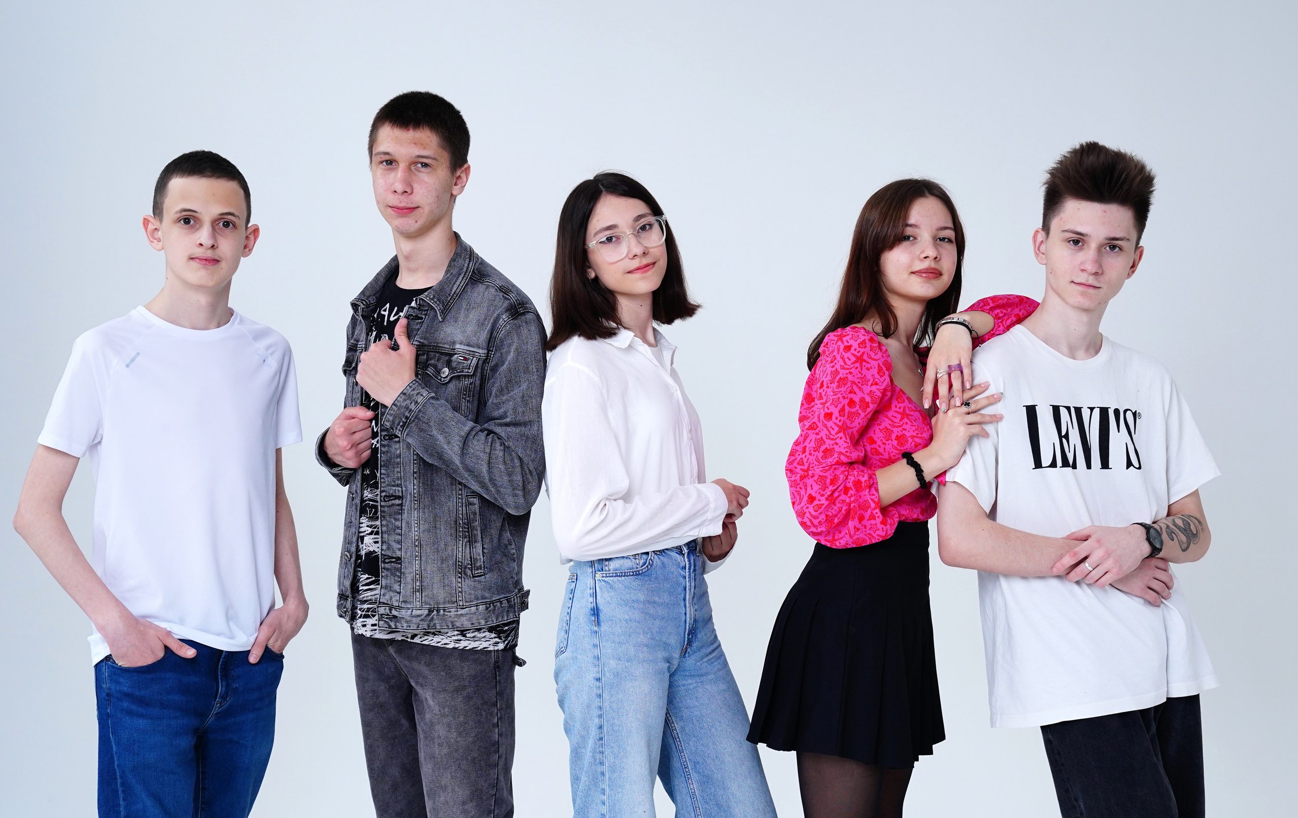 Мелкие группы / старшие классы. MEMENTO.Выпускные альбомы, школьные, юбилейные и другие книги. Ростов-на-Дону