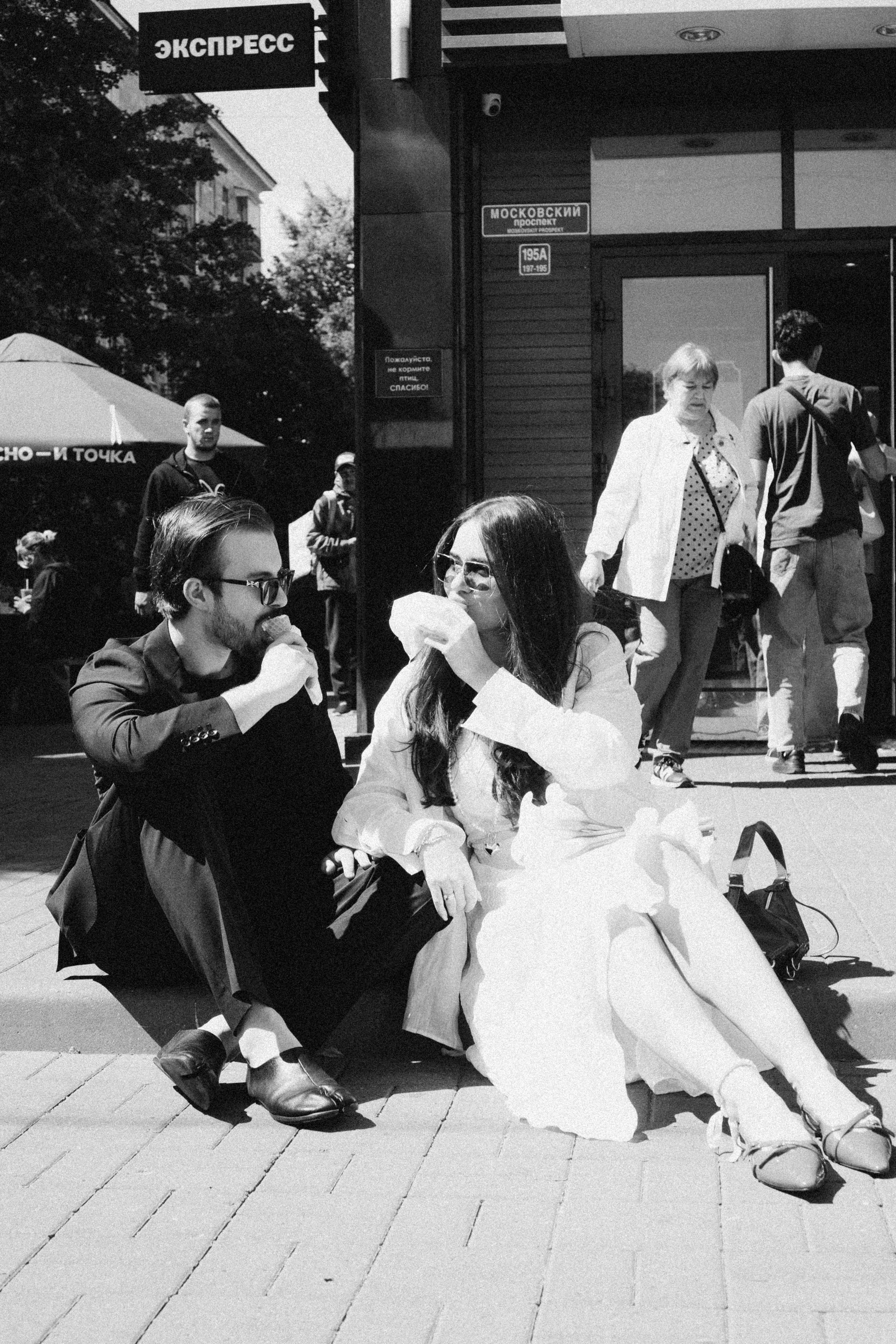 СВАДЕБНАЯ СЬЕМКА В ПАРКЕ ПОБЕДЫ И ПРОГУЛКА ПО МОСКОВСКОМУ ПРОСПЕКТУ. Профессиональный фотограф, Санкт-Петербург — Виктория Богомолова