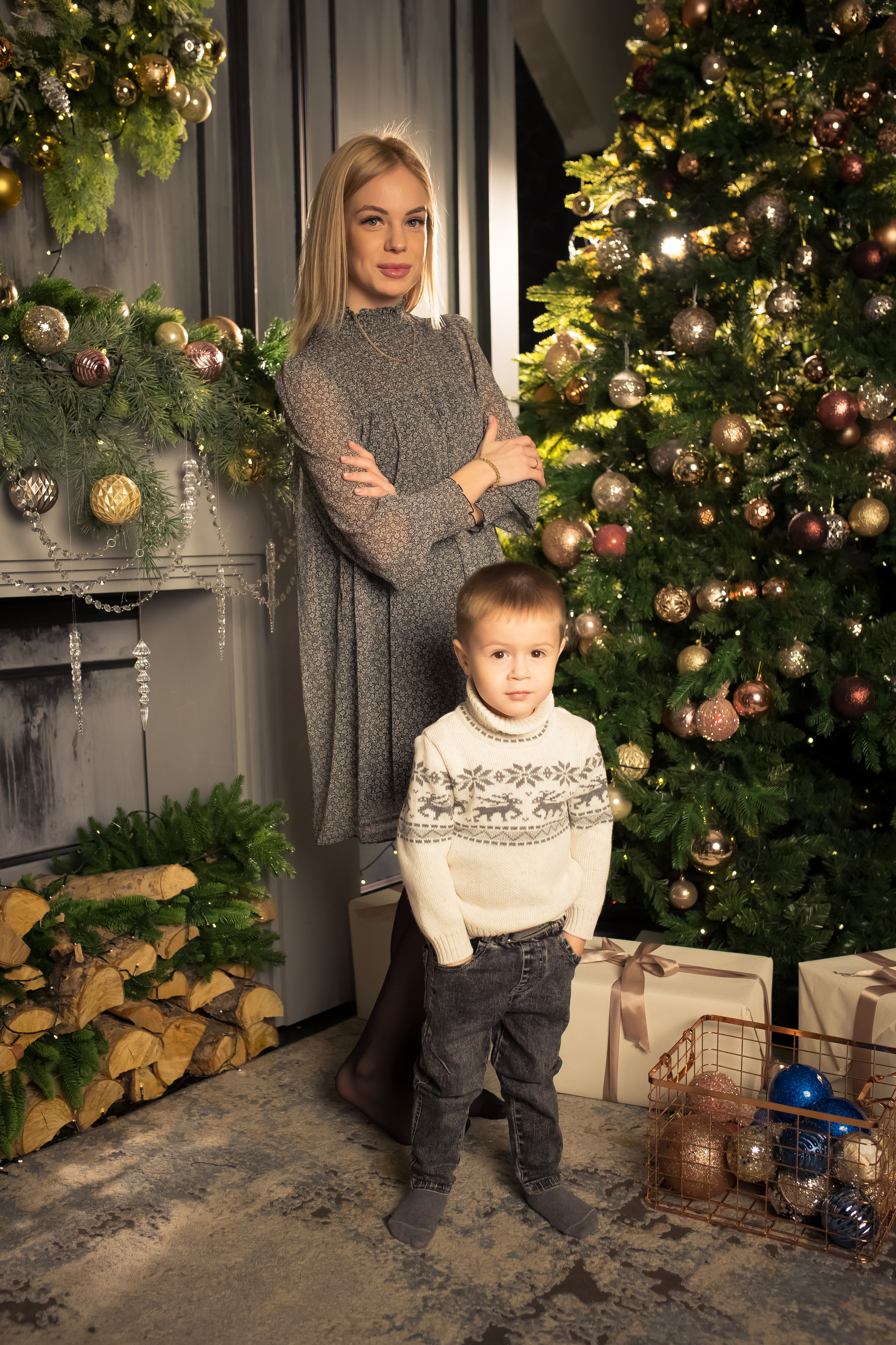 Семья Абаевых Новый год 2022. Свадебный и семейный фотограф в Хабаровске Наталья Барсукова