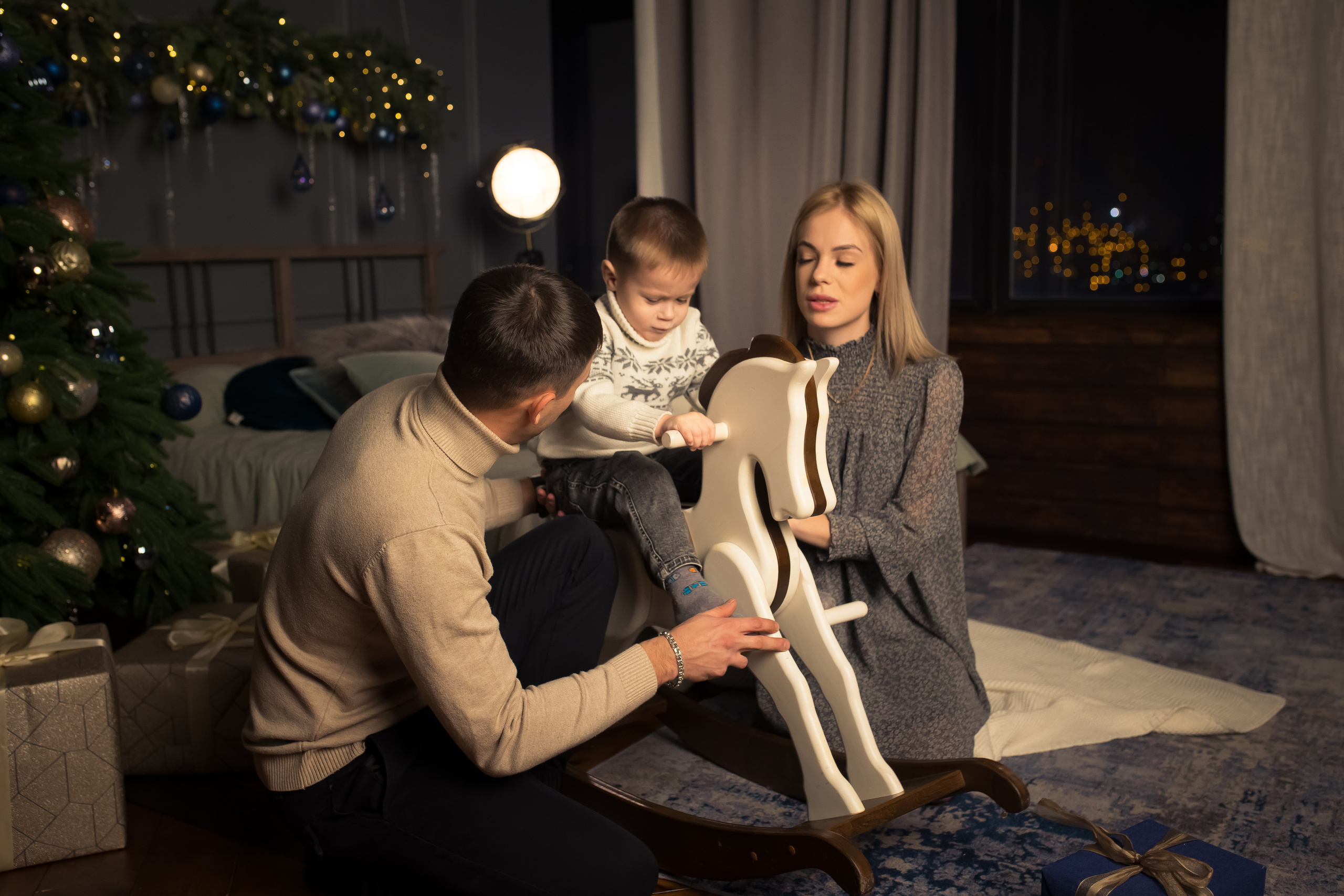 Семья Абаевых Новый год 2022. Свадебный и семейный фотограф в Хабаровске Наталья Барсукова
