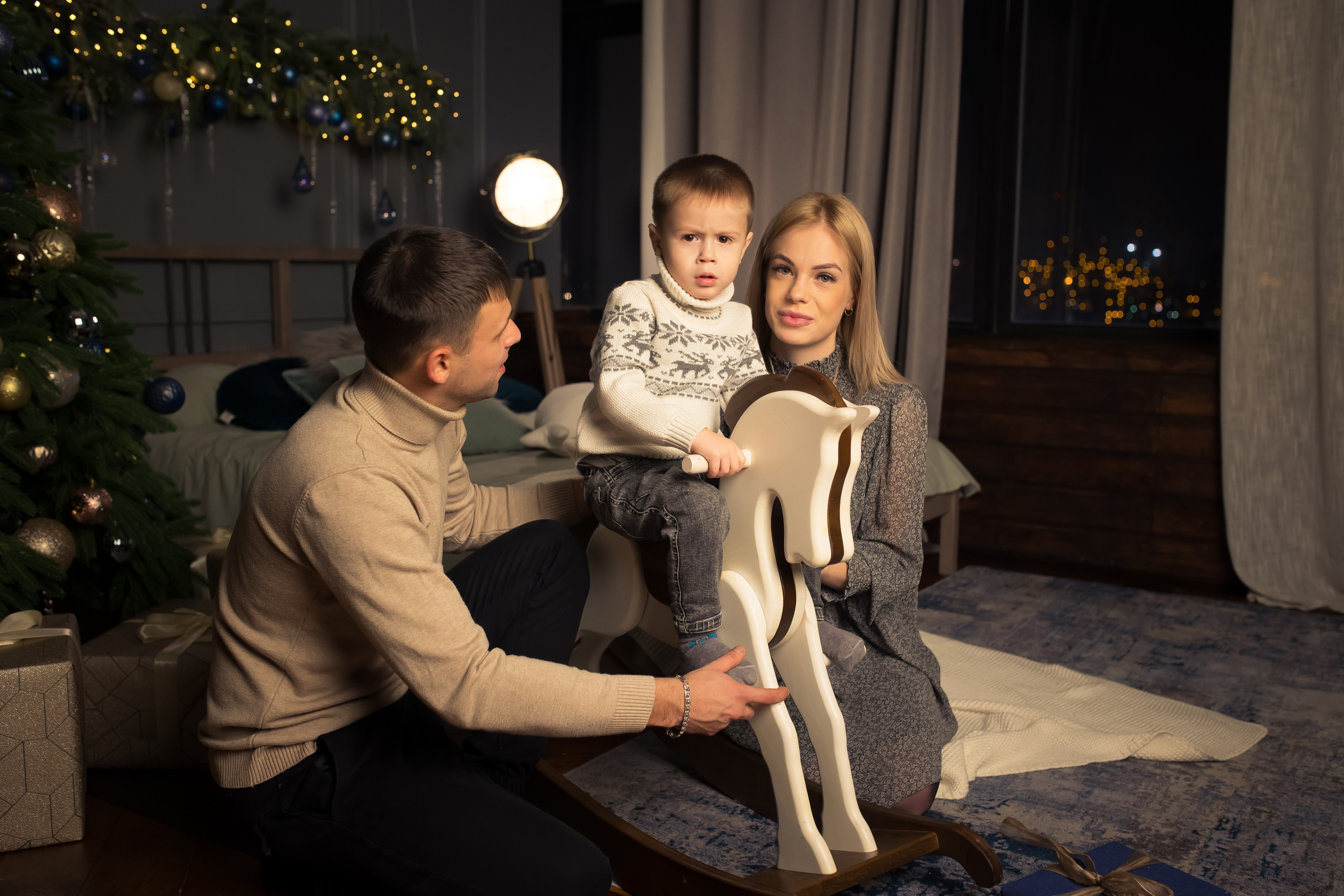 Семья Абаевых Новый год 2022. Свадебный и семейный фотограф в Хабаровске Наталья Барсукова