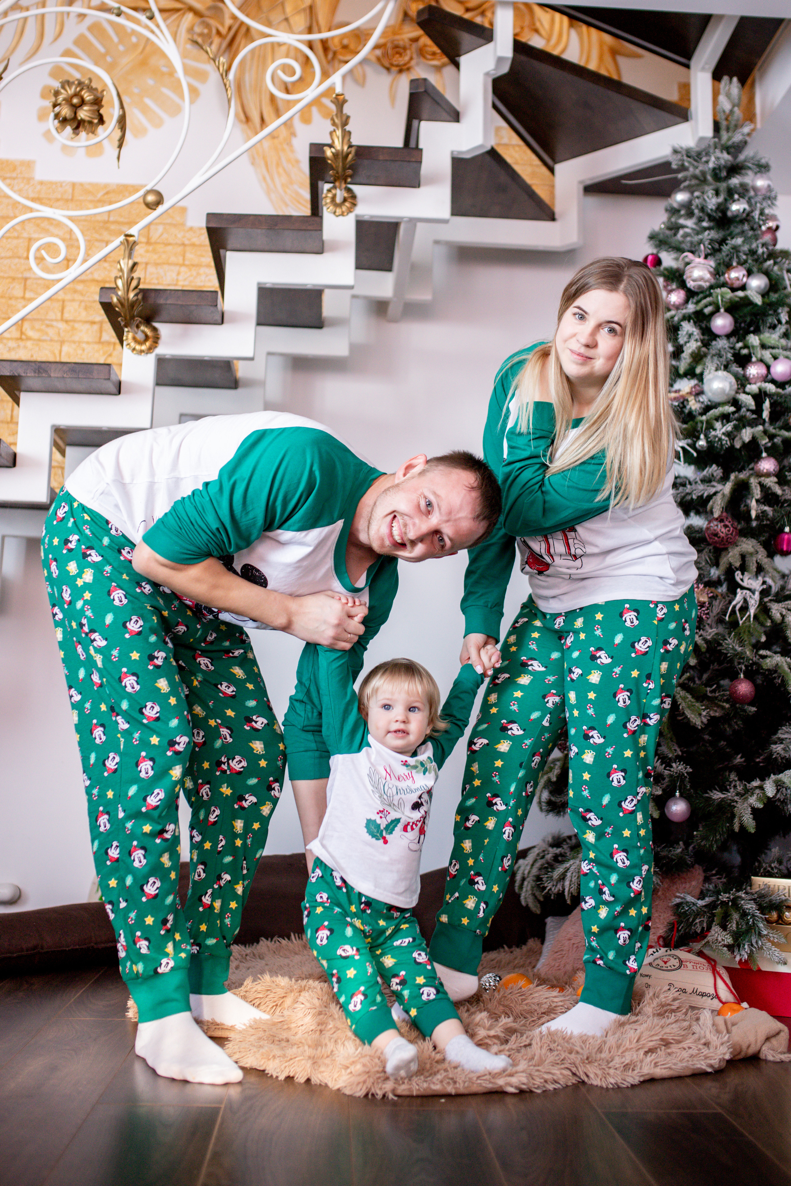 Семья Воложаниных 31 декабря 2022. Свадебный и семейный фотограф в Хабаровске Наталья Барсукова