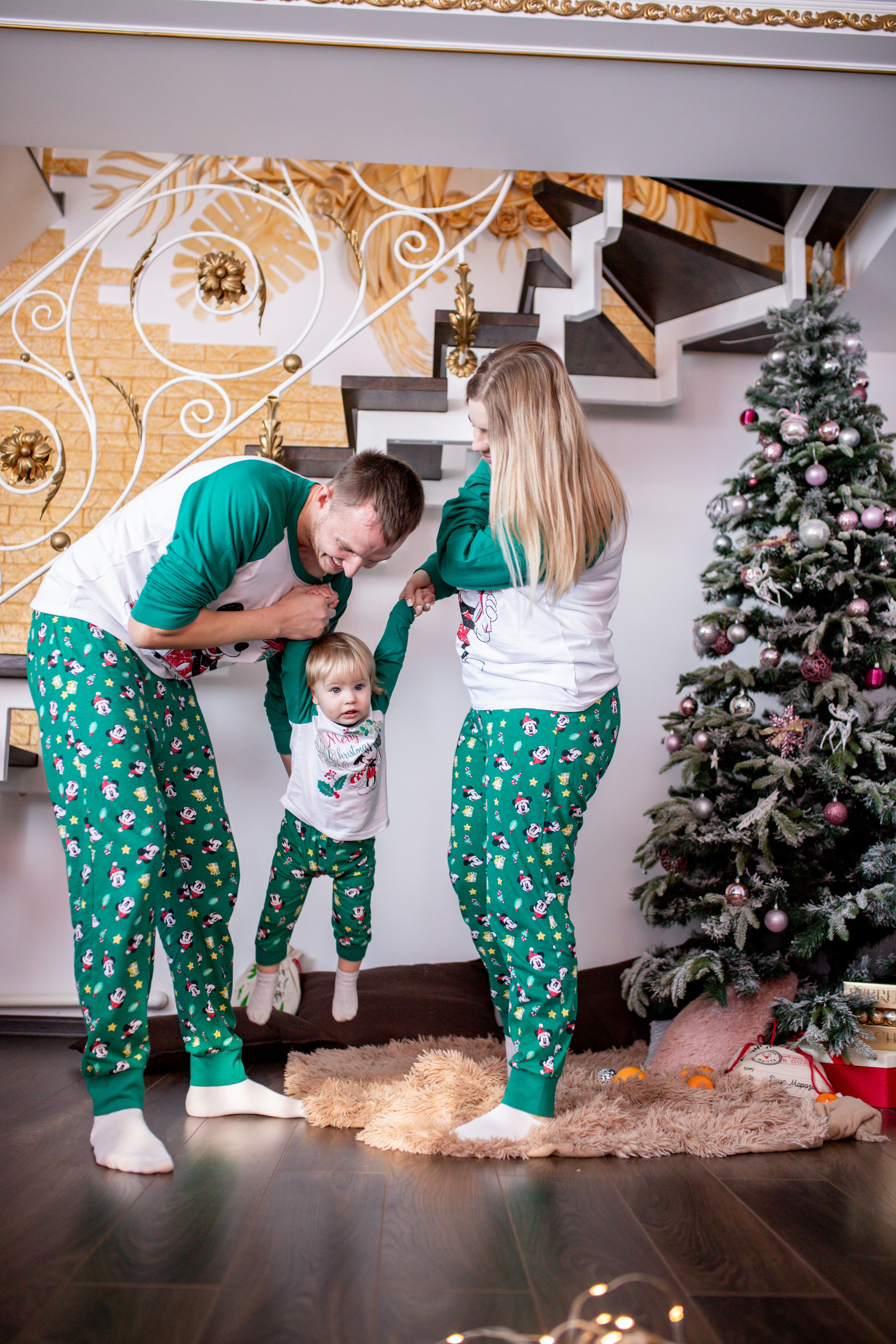 Семья Воложаниных 31 декабря 2022. Свадебный и семейный фотограф в Хабаровске Наталья Барсукова