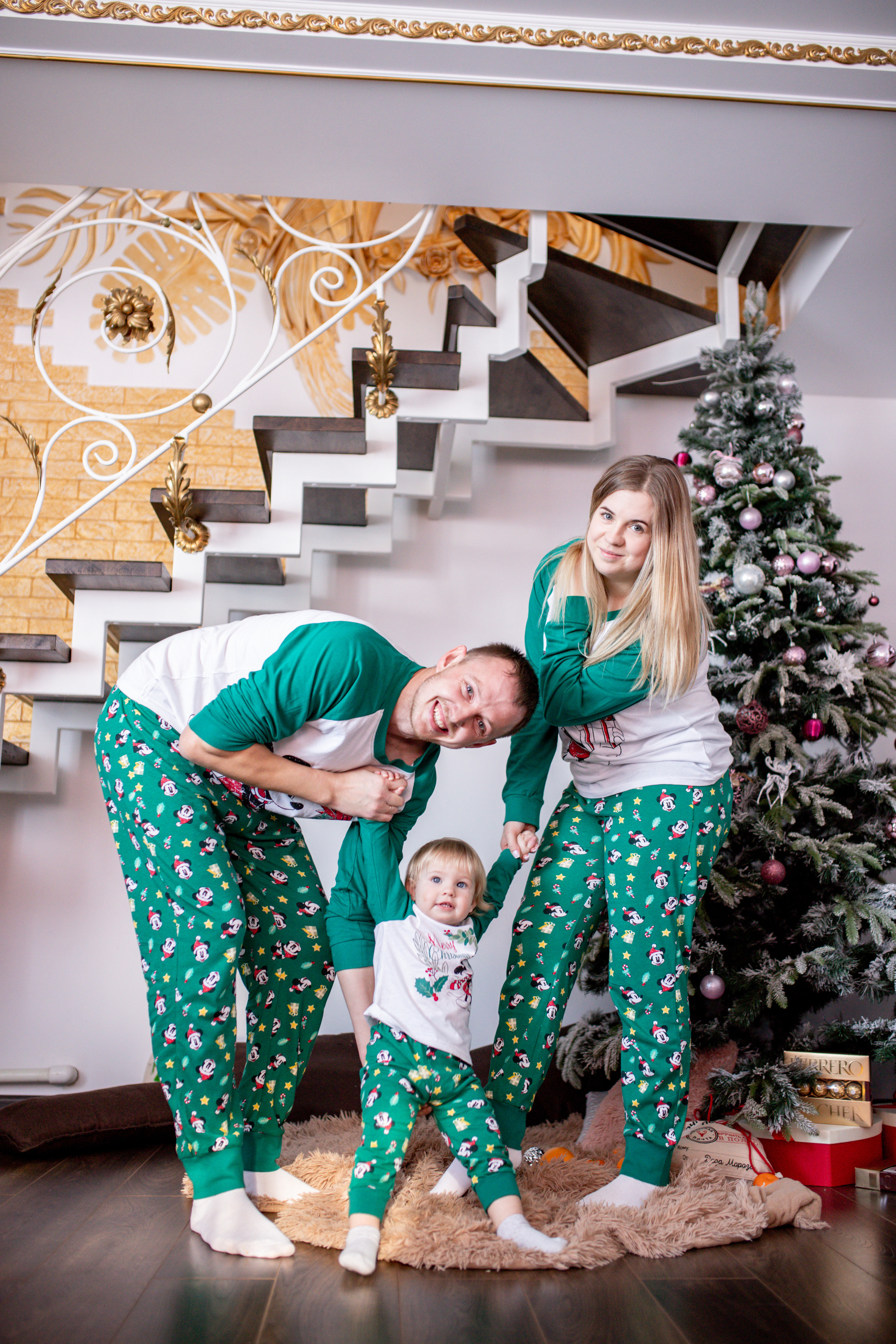 Семья Воложаниных 31 декабря 2022. Свадебный и семейный фотограф в Хабаровске Наталья Барсукова