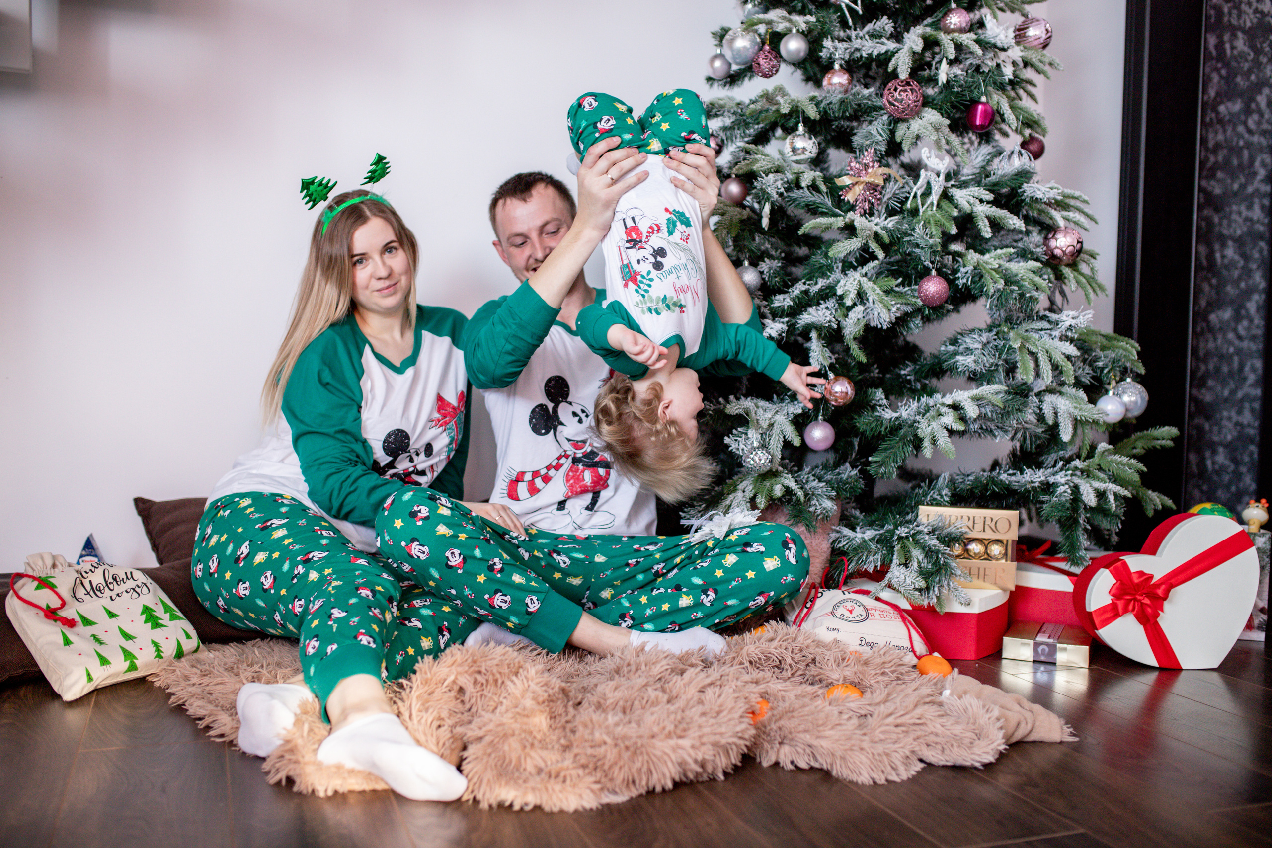 Семья Воложаниных 31 декабря 2022. Свадебный и семейный фотограф в Хабаровске Наталья Барсукова