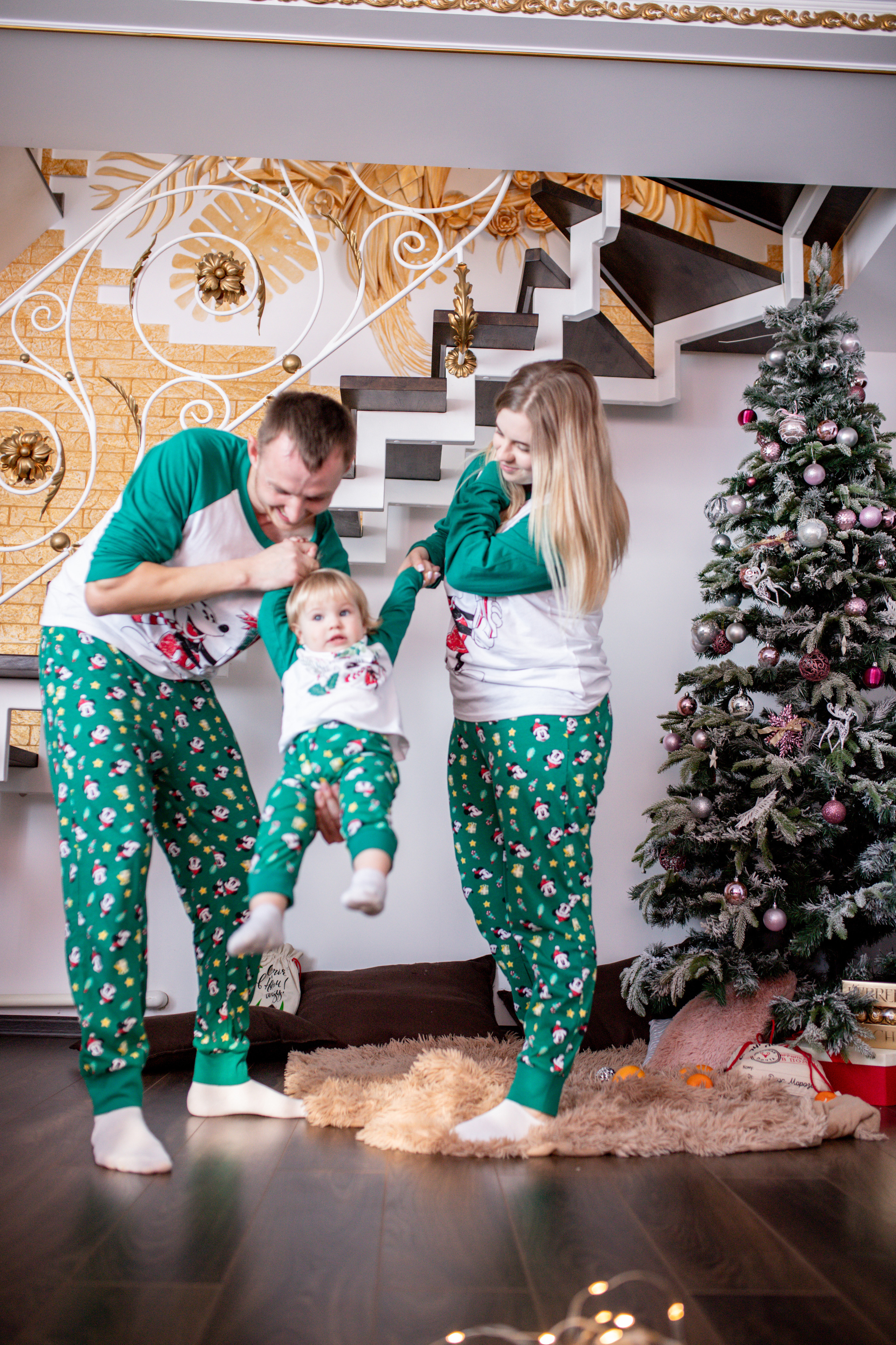 Семья Воложаниных 31 декабря 2022. Свадебный и семейный фотограф в Хабаровске Наталья Барсукова