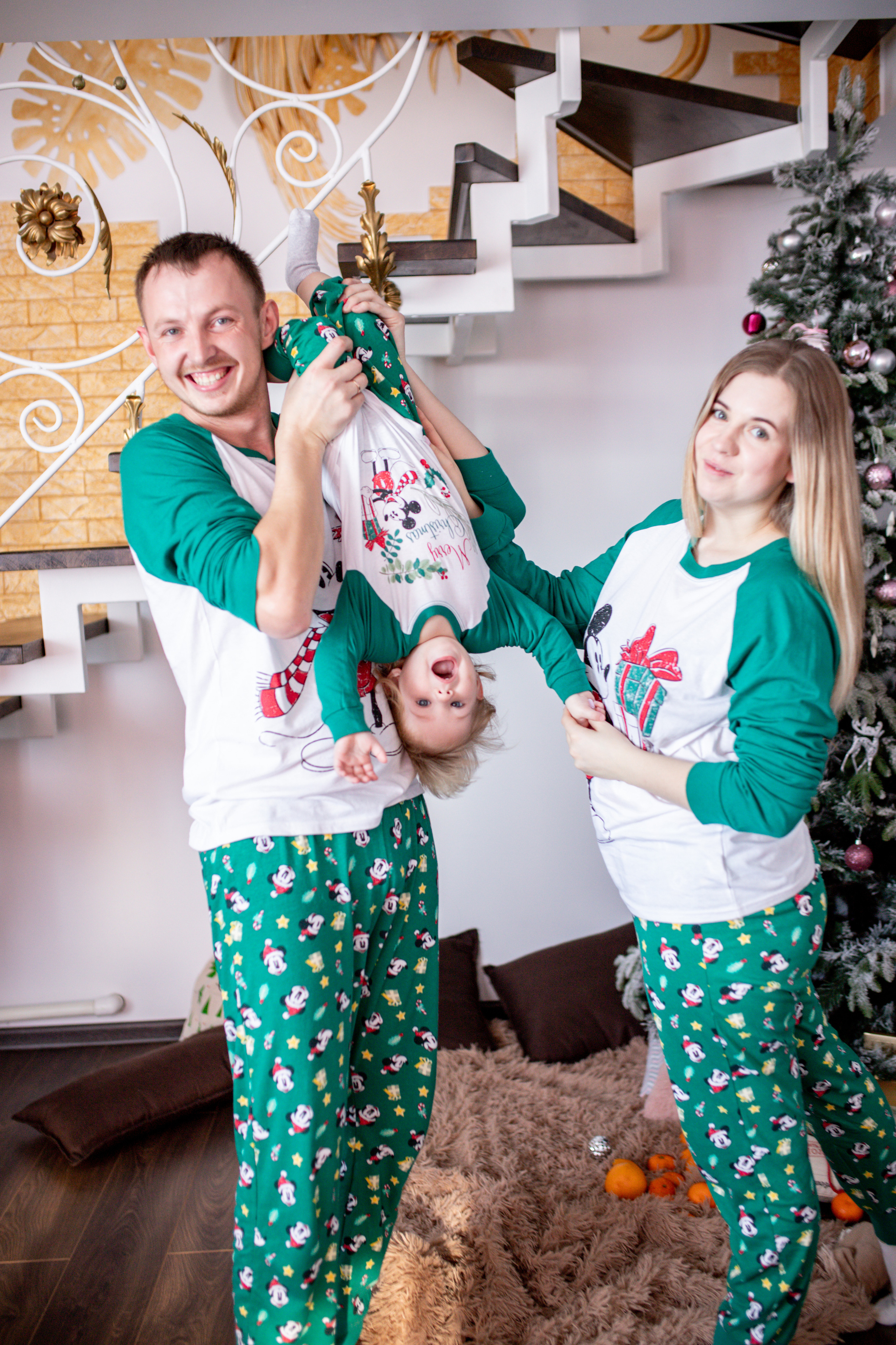 Семья Воложаниных 31 декабря 2022. Свадебный и семейный фотограф в Хабаровске Наталья Барсукова