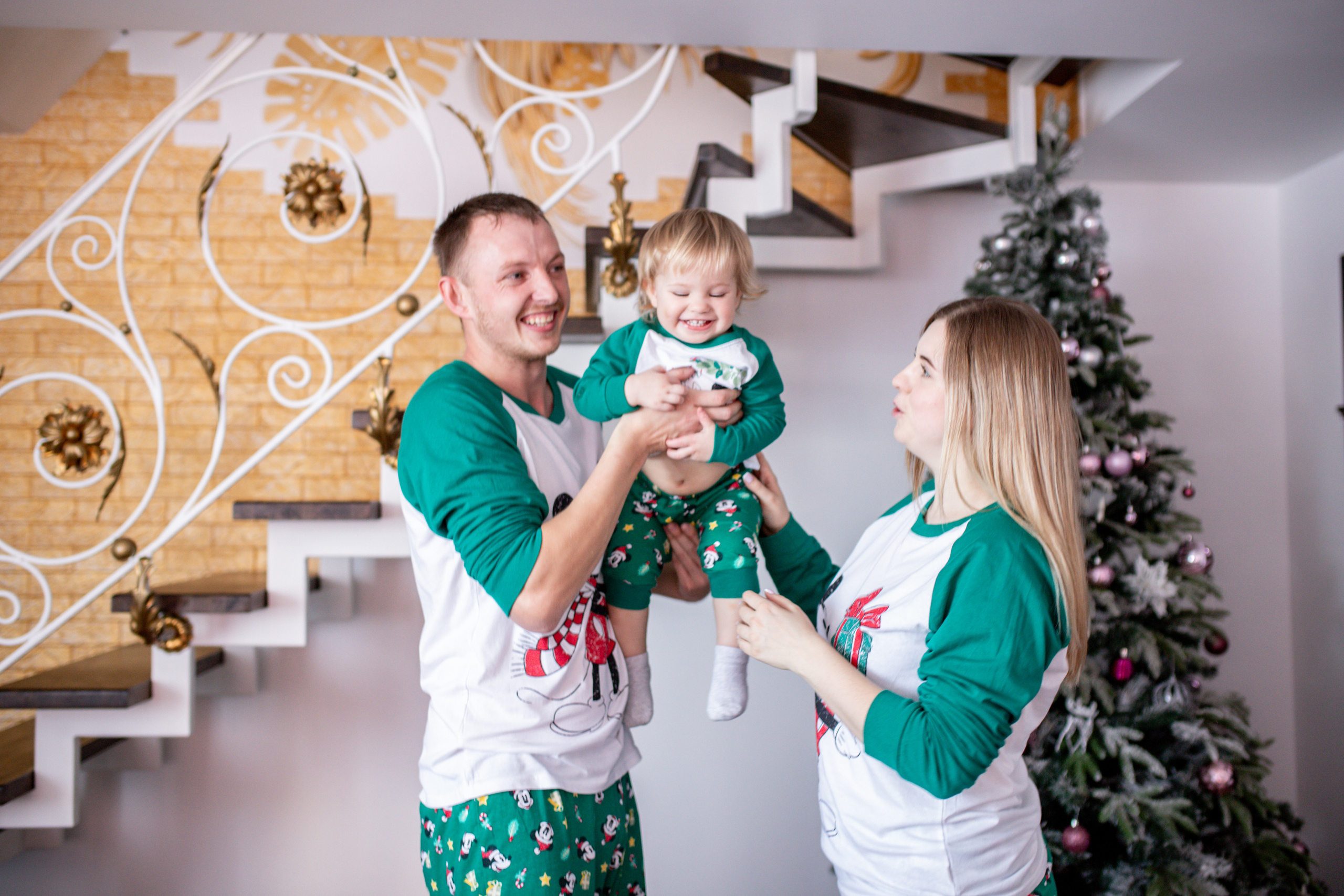 Семья Воложаниных 31 декабря 2022. Свадебный и семейный фотограф в Хабаровске Наталья Барсукова