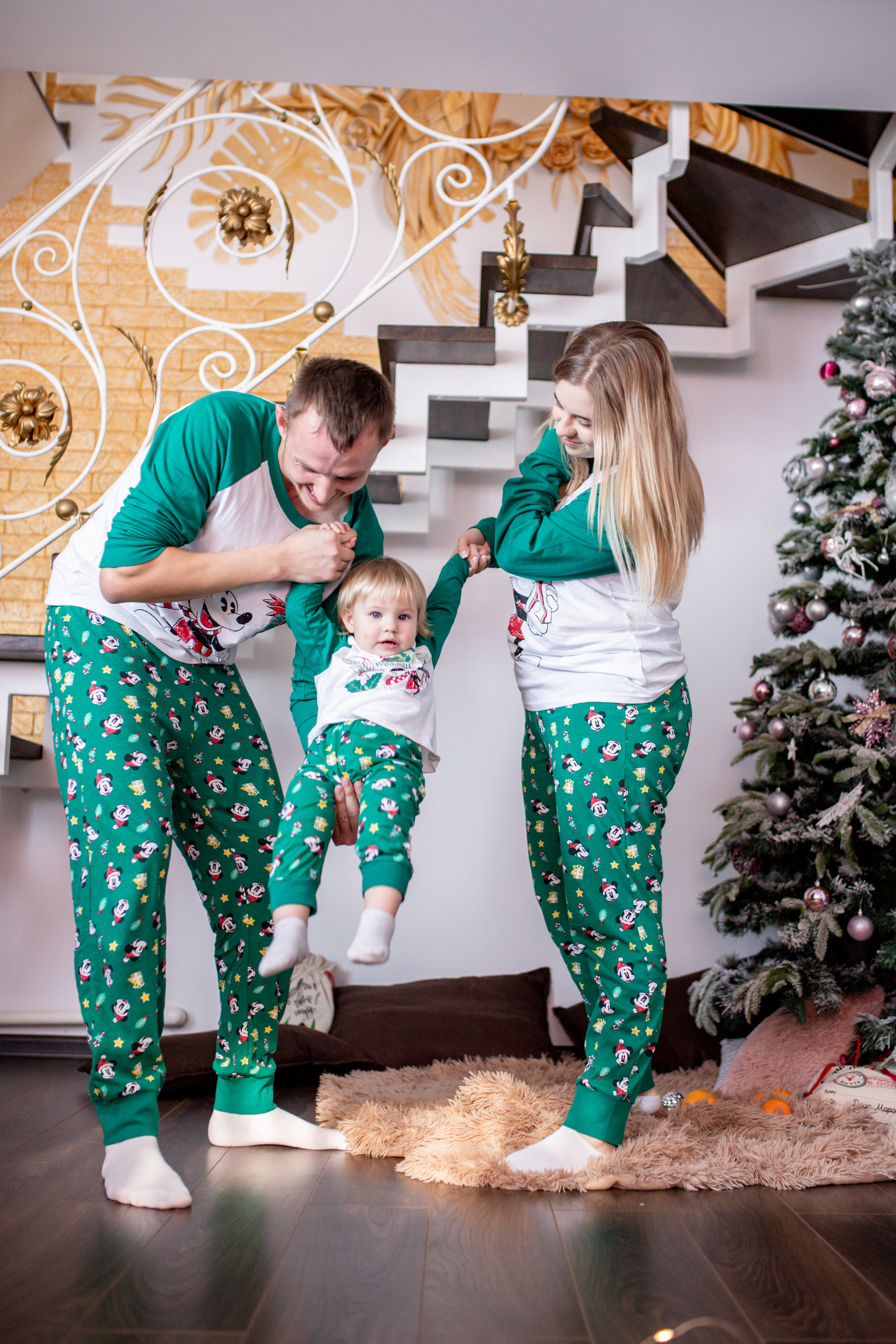 Семья Воложаниных 31 декабря 2022. Свадебный и семейный фотограф в Хабаровске Наталья Барсукова