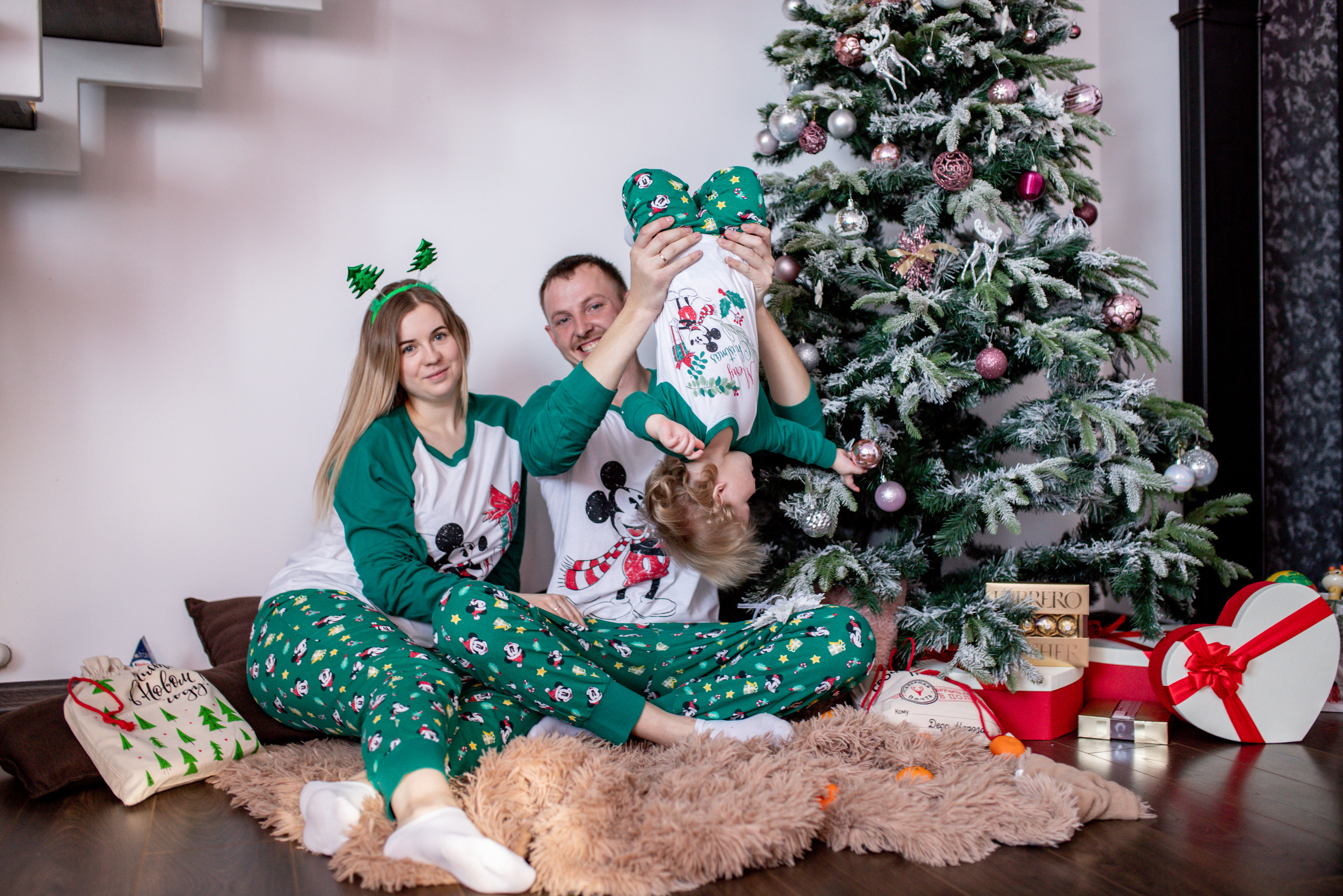 Семья Воложаниных 31 декабря 2022. Свадебный и семейный фотограф в Хабаровске Наталья Барсукова