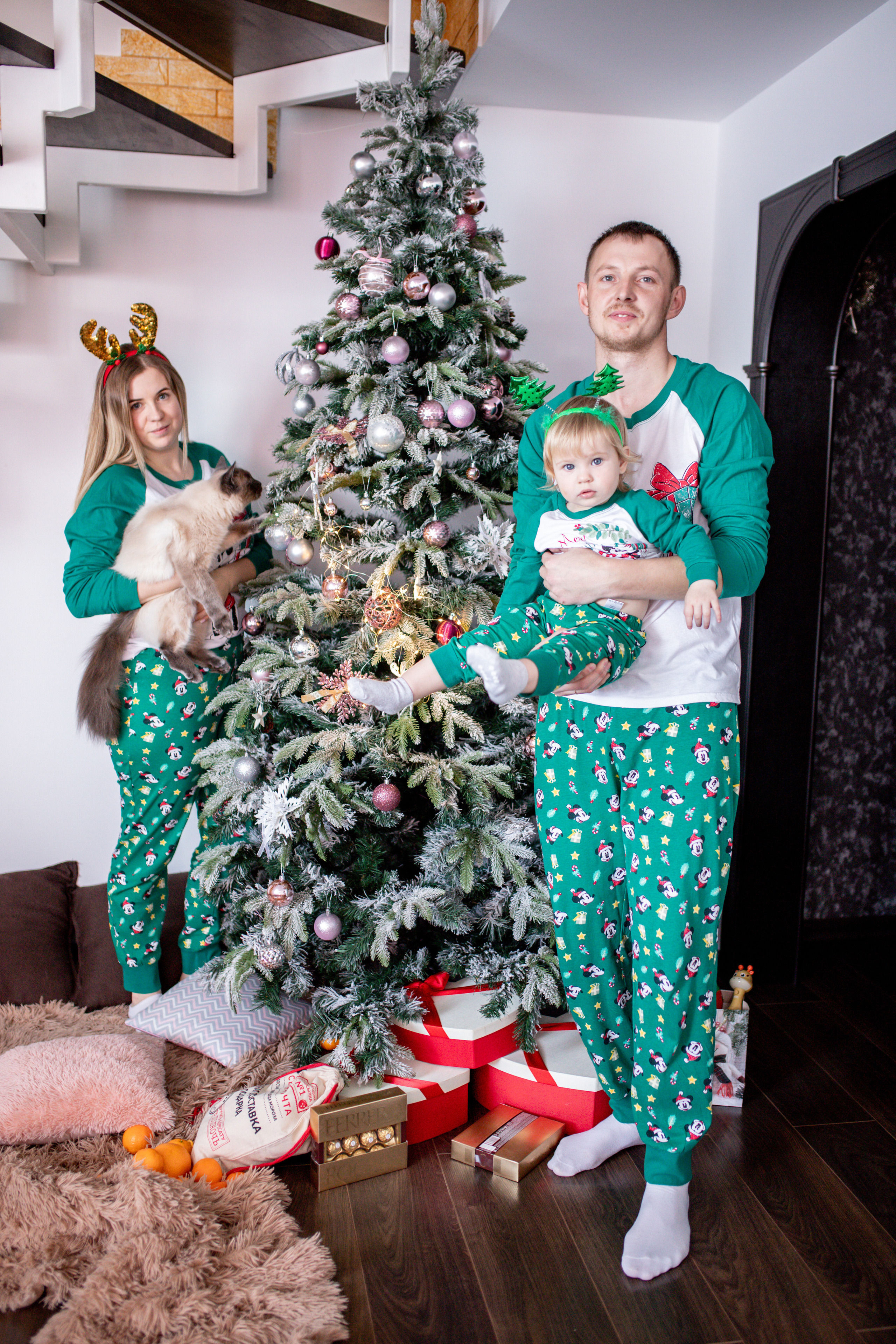 Семья Воложаниных 31 декабря 2022. Свадебный и семейный фотограф в Хабаровске Наталья Барсукова