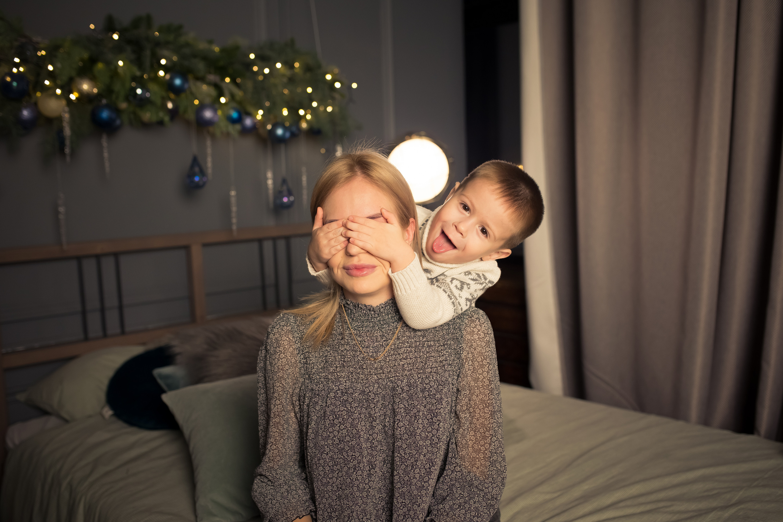 Семья Абаевых Новый год 2022. Свадебный и семейный фотограф в Хабаровске Наталья Барсукова