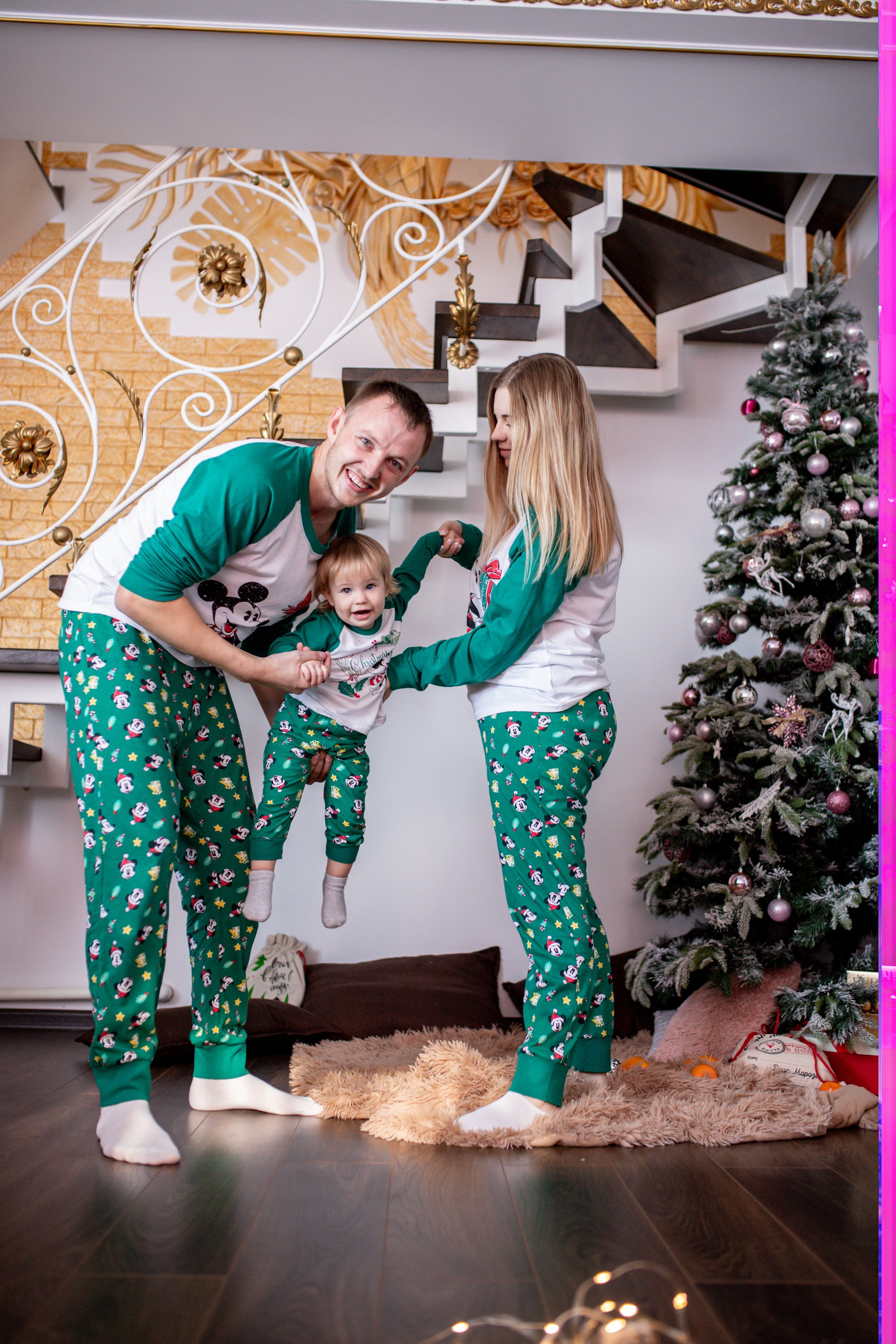 Семья Воложаниных 31 декабря 2022. Свадебный и семейный фотограф в Хабаровске Наталья Барсукова