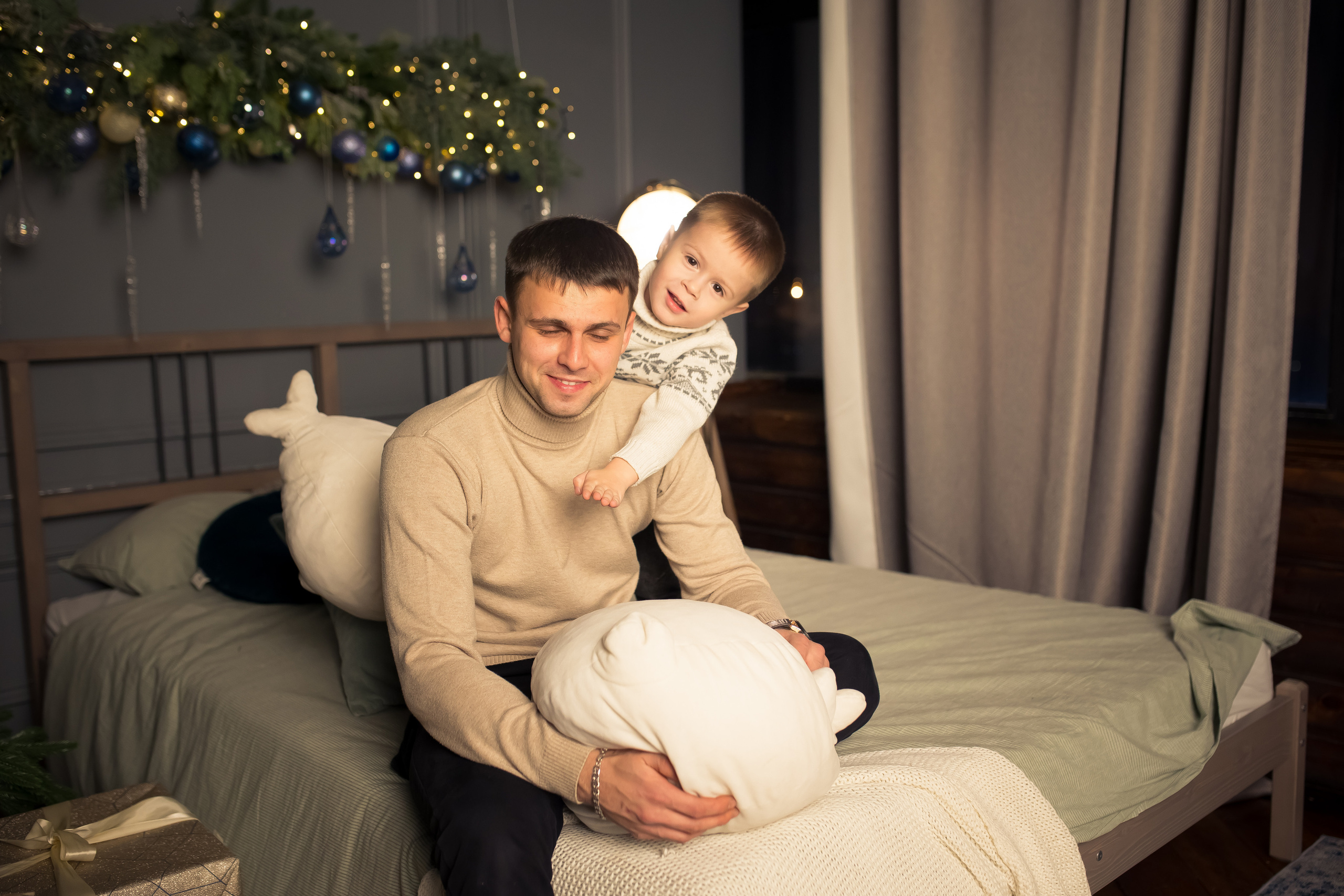 Семья Абаевых Новый год 2022. Свадебный и семейный фотограф в Хабаровске Наталья Барсукова