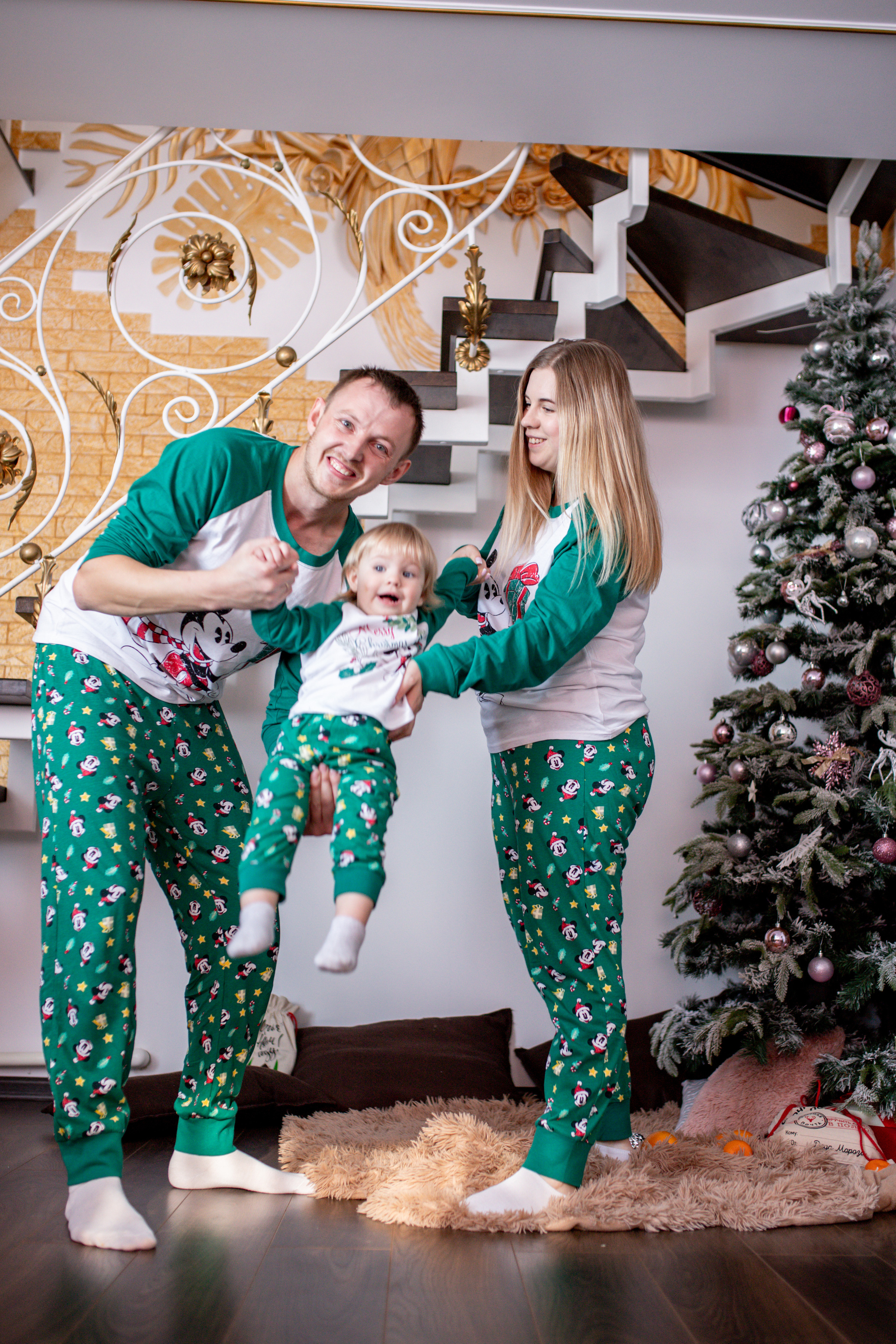 Семья Воложаниных 31 декабря 2022. Свадебный и семейный фотограф в Хабаровске Наталья Барсукова