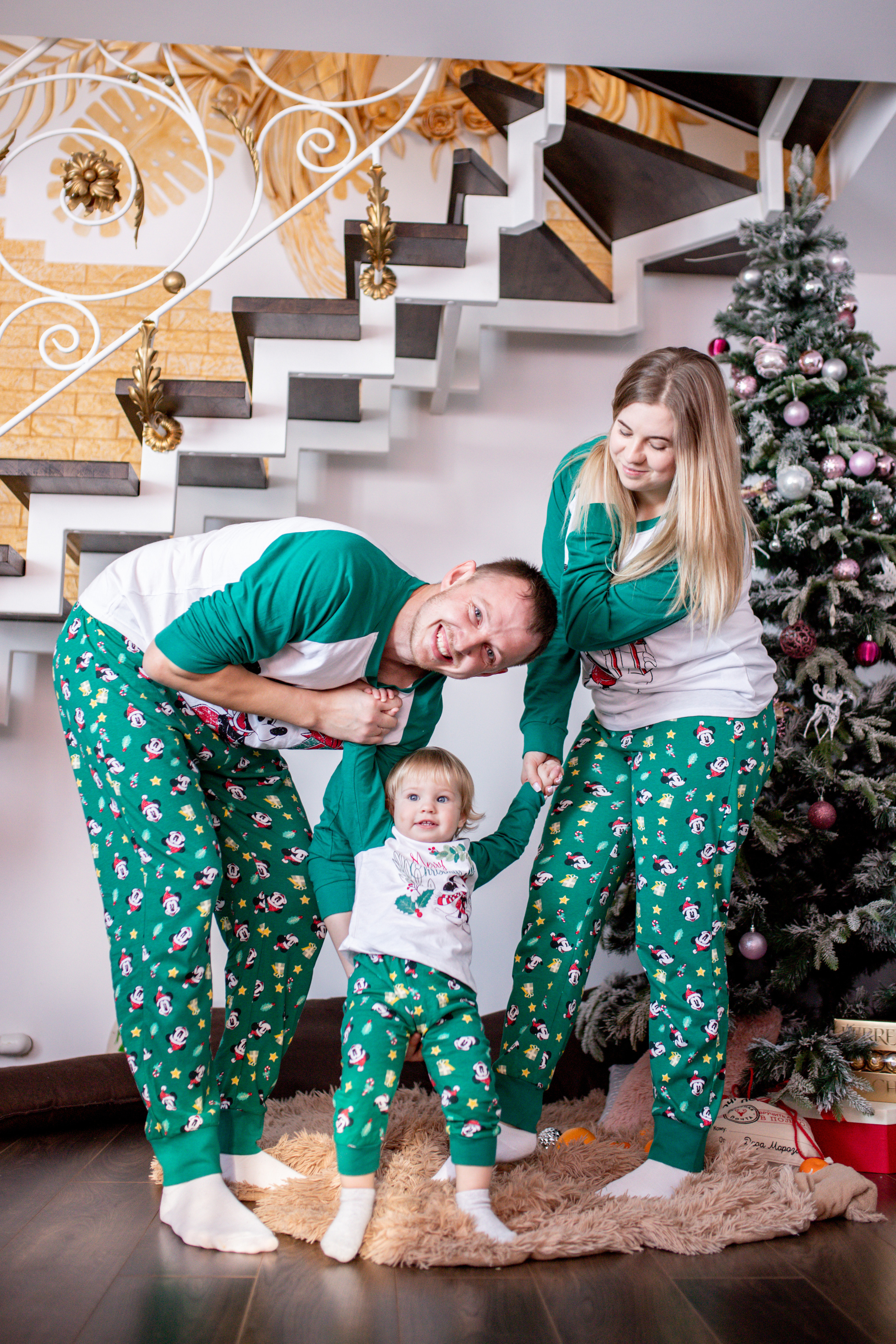 Семья Воложаниных 31 декабря 2022. Свадебный и семейный фотограф в Хабаровске Наталья Барсукова