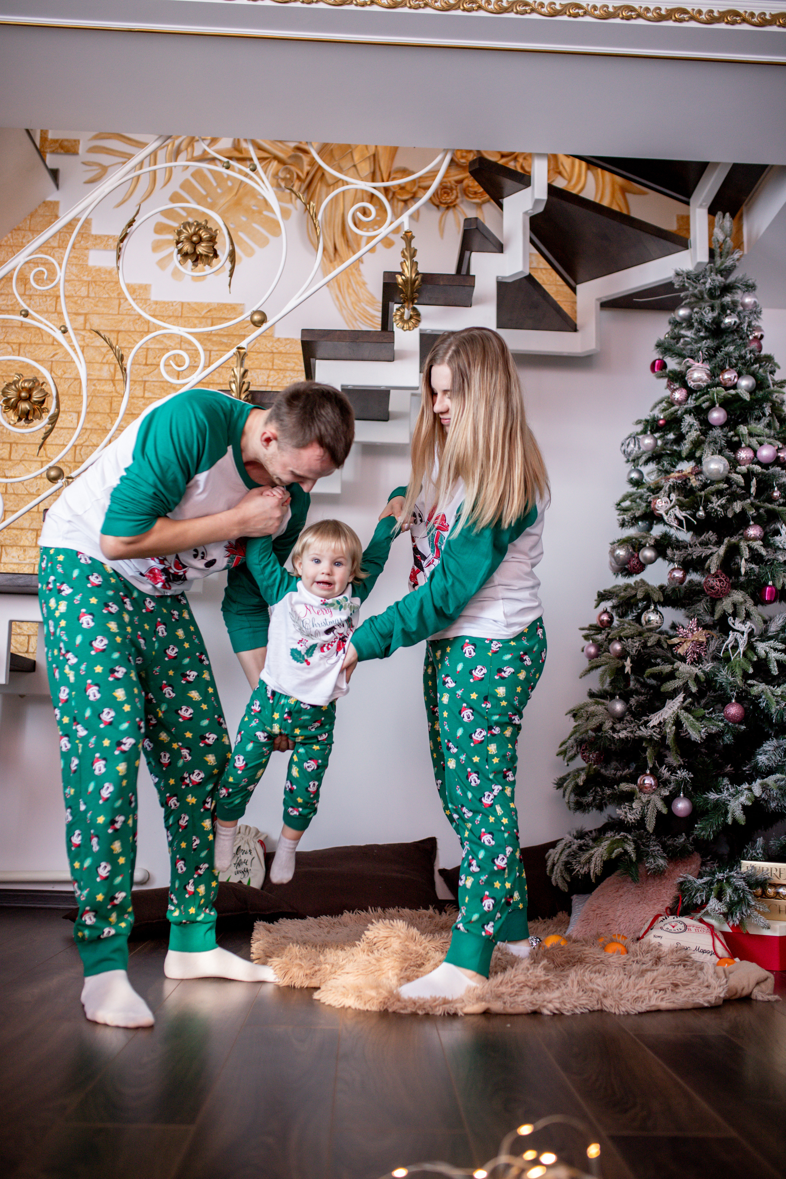 Семья Воложаниных 31 декабря 2022. Свадебный и семейный фотограф в Хабаровске Наталья Барсукова