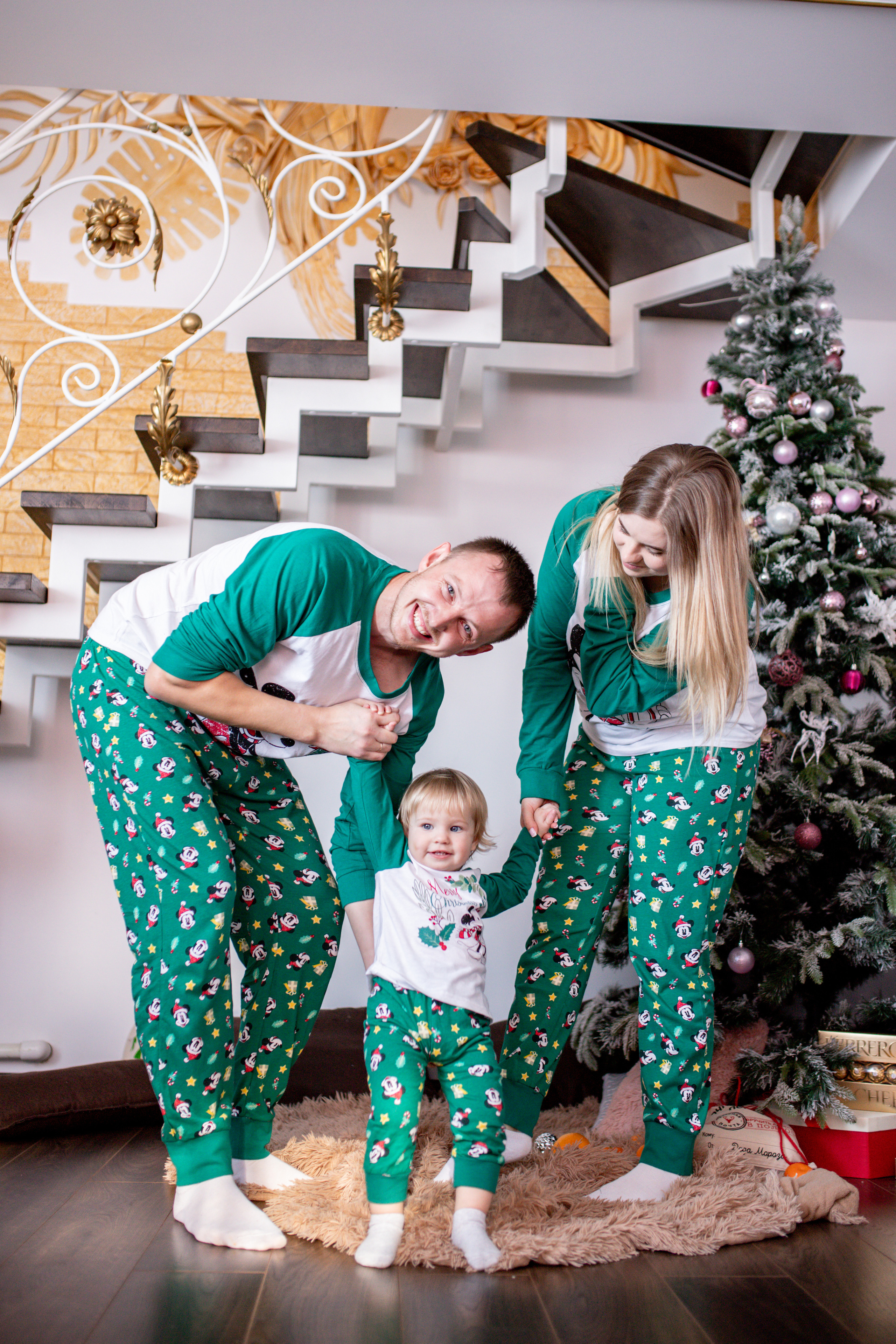 Семья Воложаниных 31 декабря 2022. Свадебный и семейный фотограф в Хабаровске Наталья Барсукова