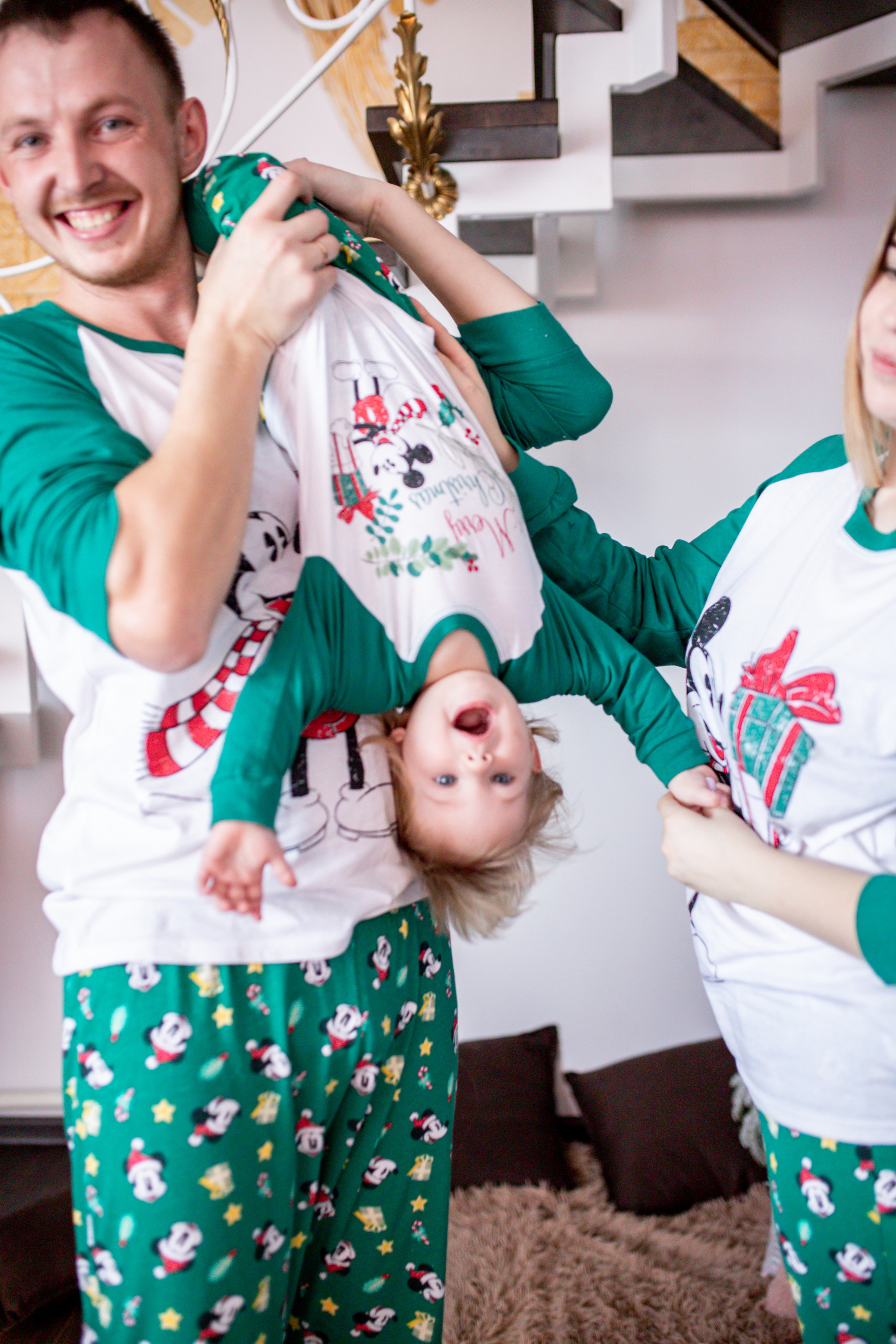 Семья Воложаниных 31 декабря 2022. Свадебный и семейный фотограф в Хабаровске Наталья Барсукова