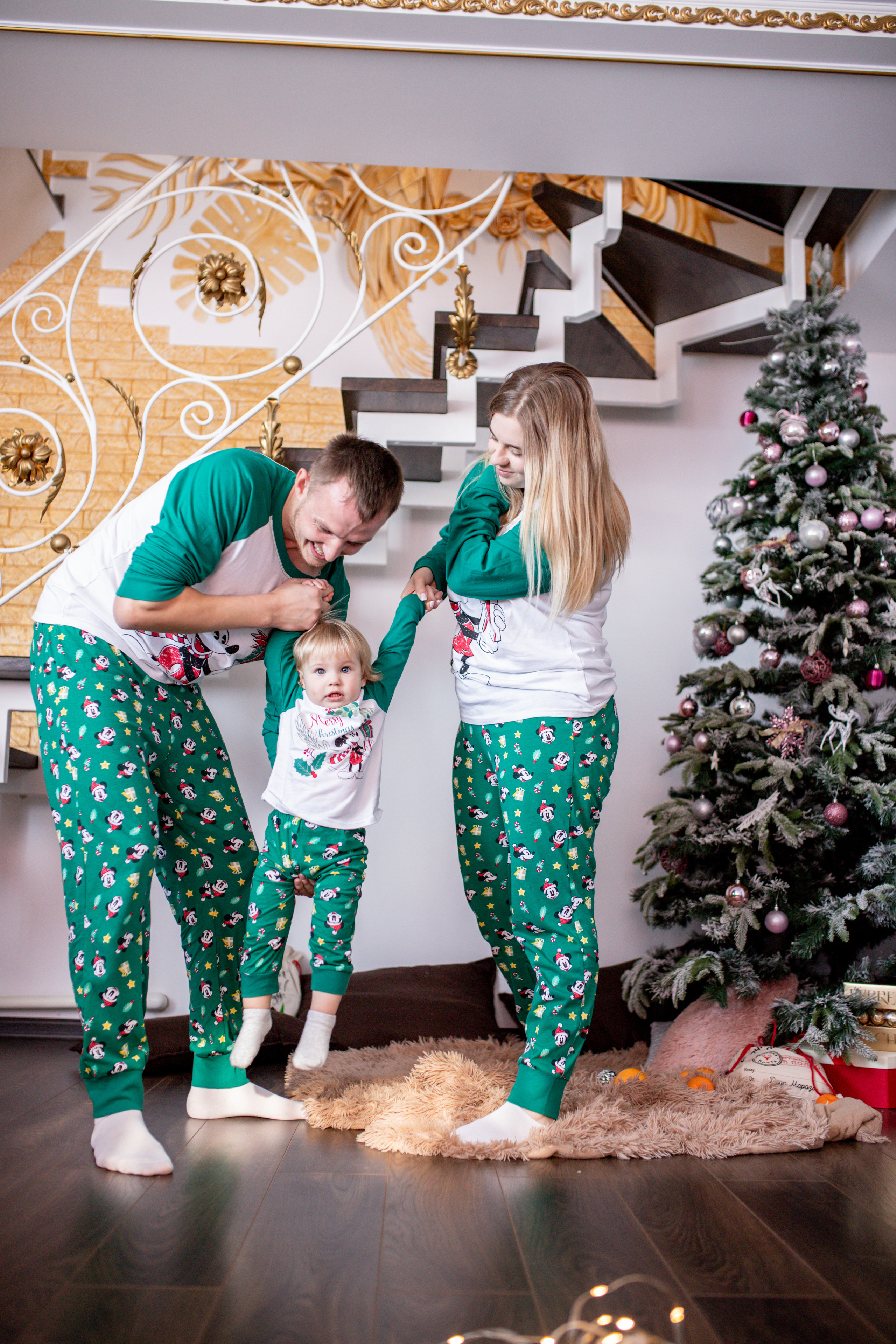 Семья Воложаниных 31 декабря 2022. Свадебный и семейный фотограф в Хабаровске Наталья Барсукова