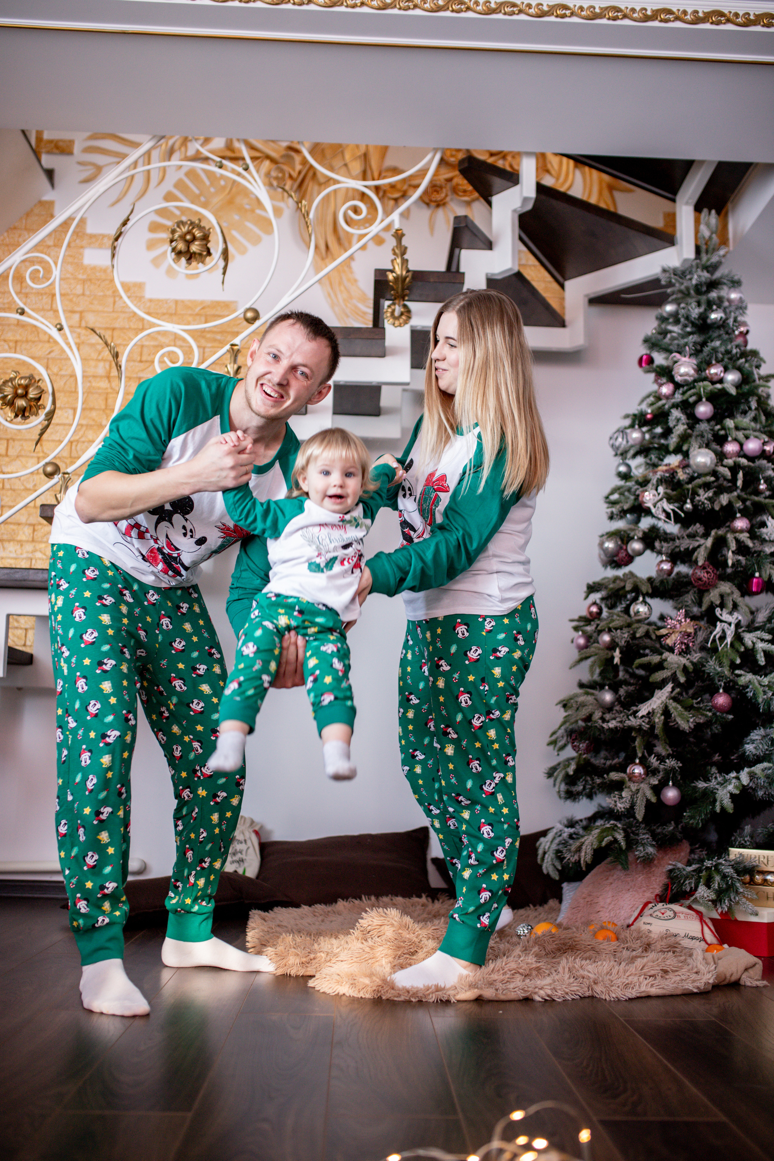 Семья Воложаниных 31 декабря 2022. Свадебный и семейный фотограф в Хабаровске Наталья Барсукова