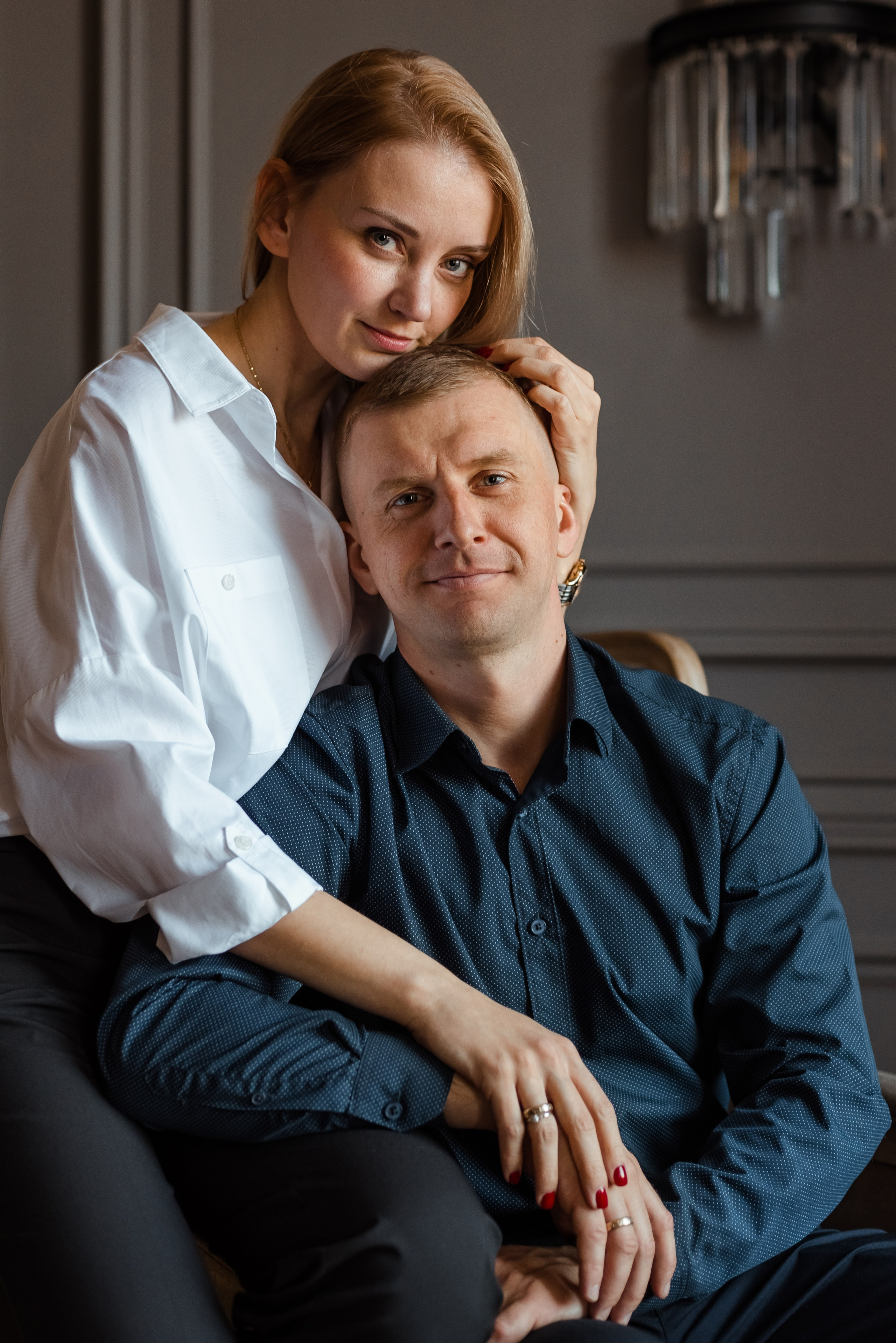 Фотосессия большой семьи в студии в Санкт-Петербурге. Фотограф Юлия Кондратьева