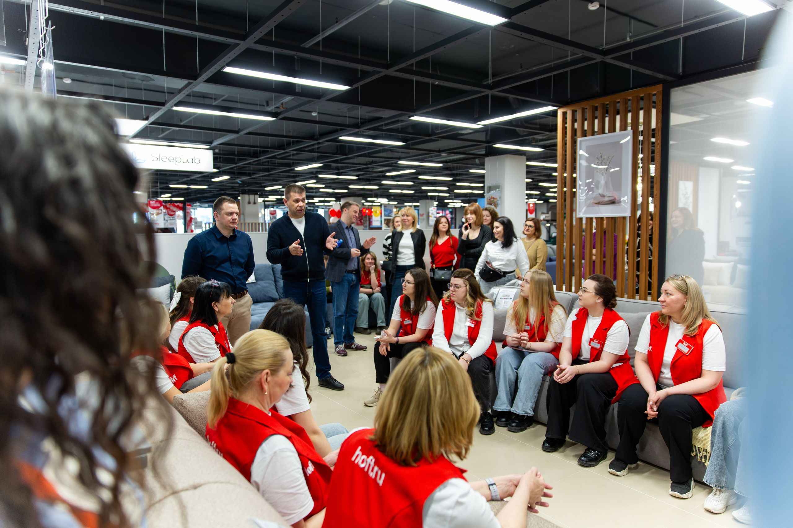 Открытие HOFF. Свадебный и репортажный фотограф в Ярославле Евгений Шовдин