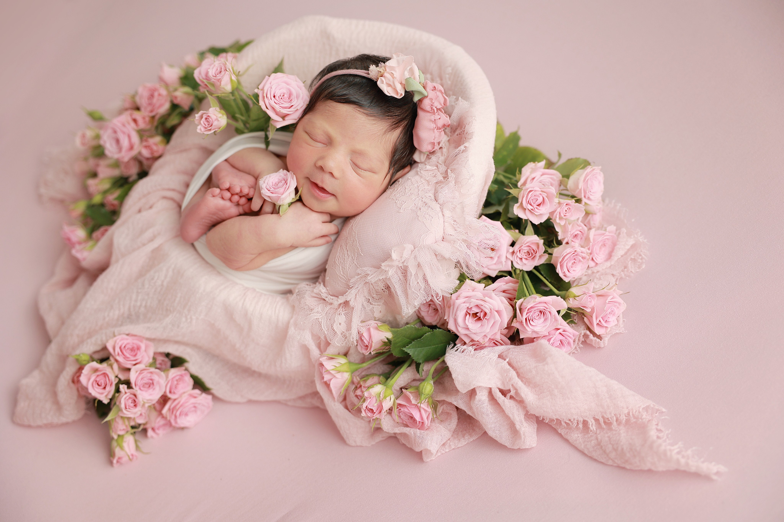 Анечка и ее семья. Фотограф новорожденных в Сочи