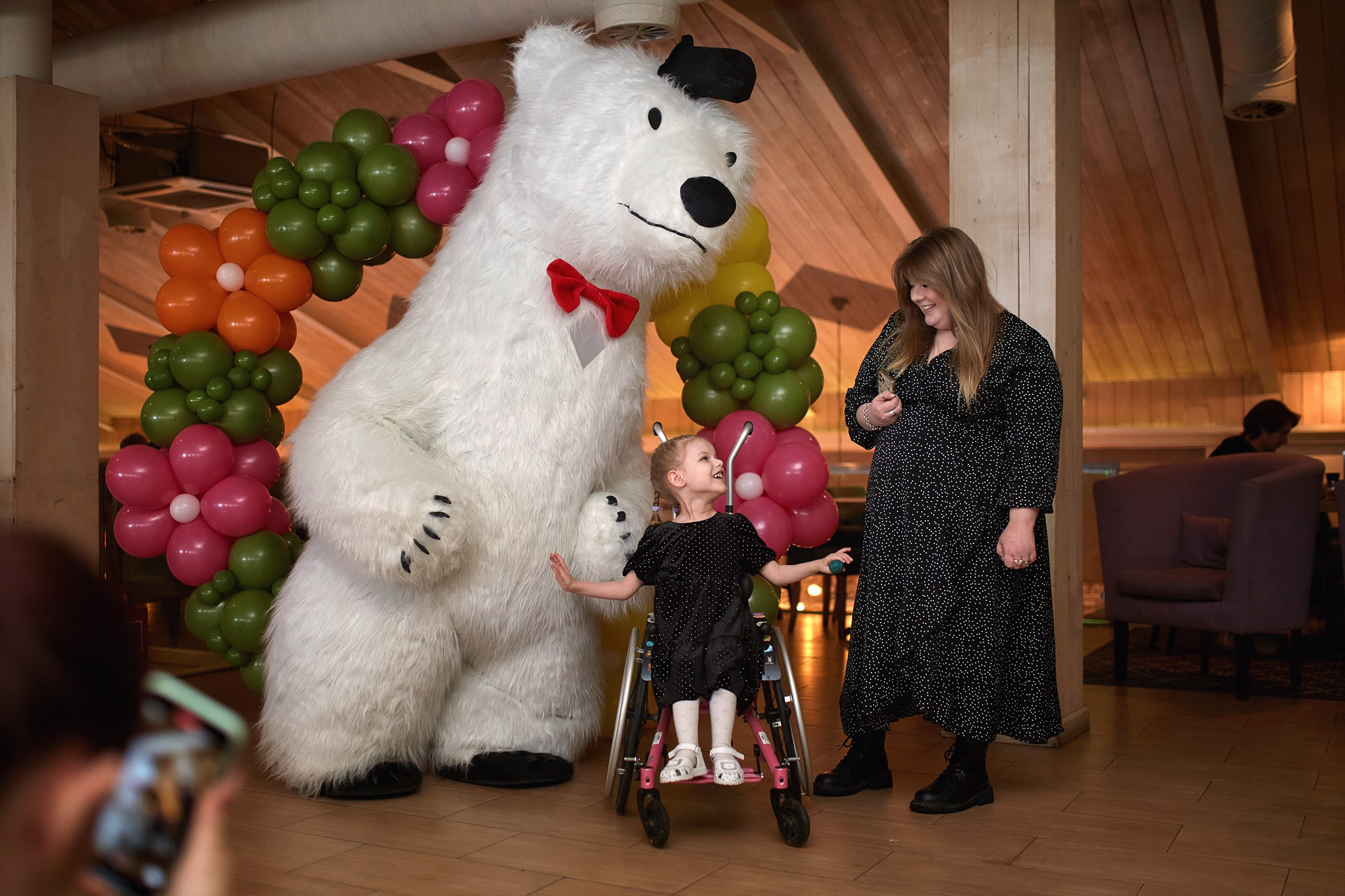 Благотворительный концерт в кафе-баре «Батон» (27.02.2024). Фотограф Роман Желтухин