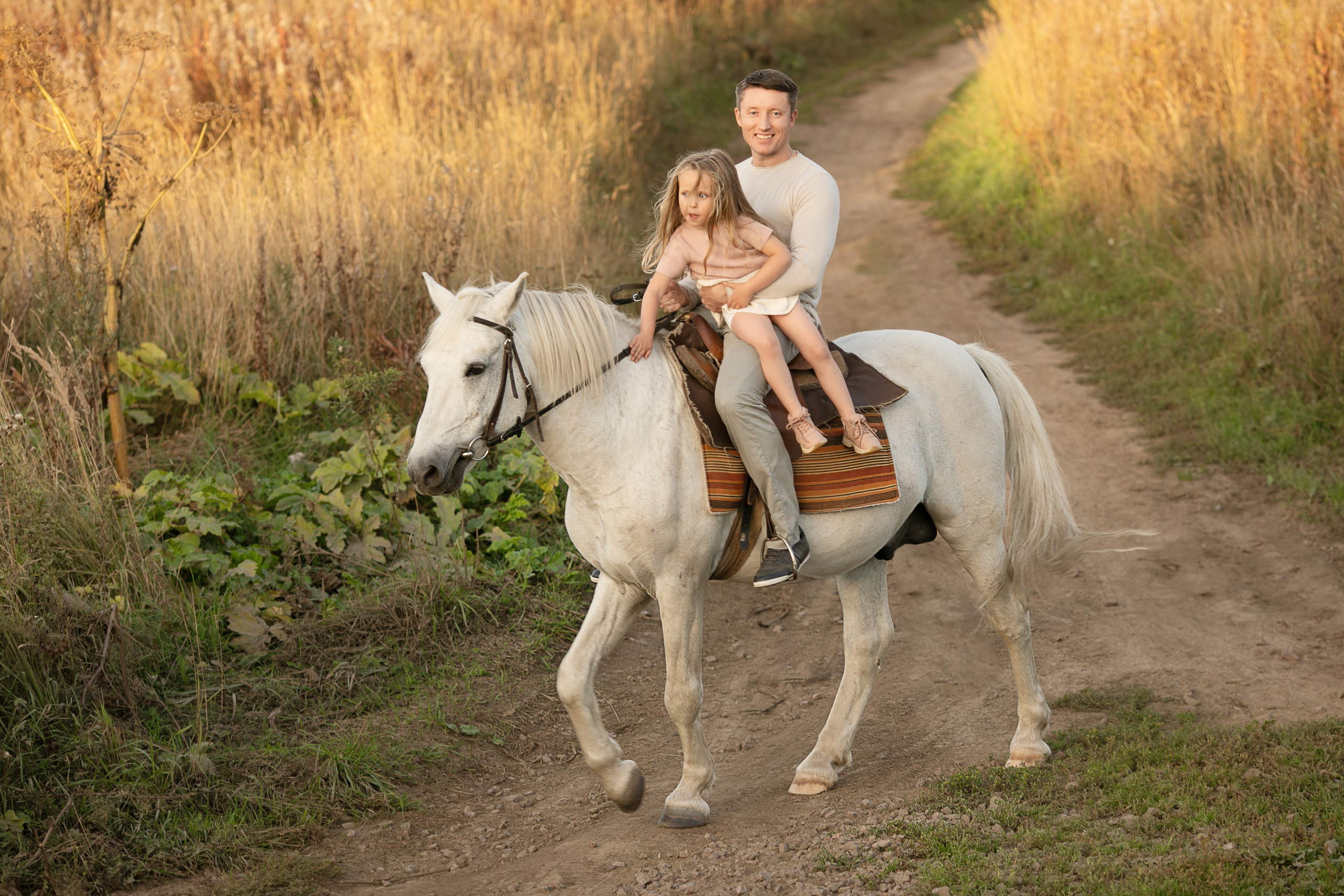 Ветер в волосах. Детский и семейный фотограф Муксимова Ирина