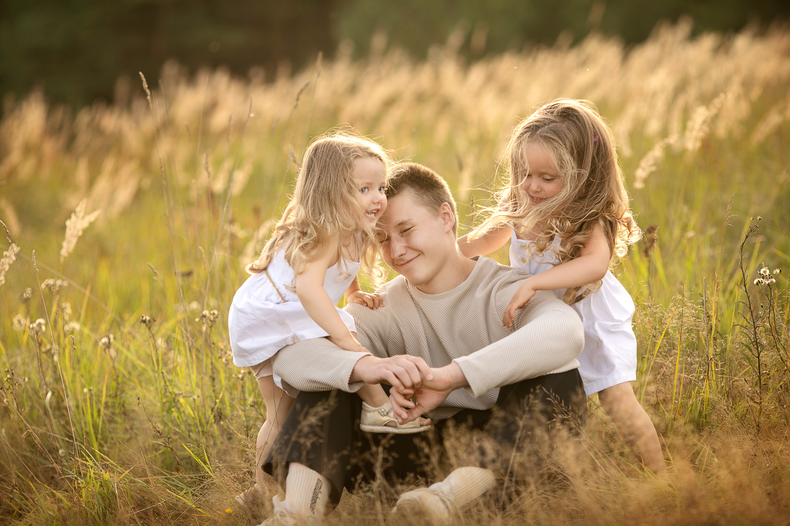 Ветер в волосах. Детский и семейный фотограф Муксимова Ирина
