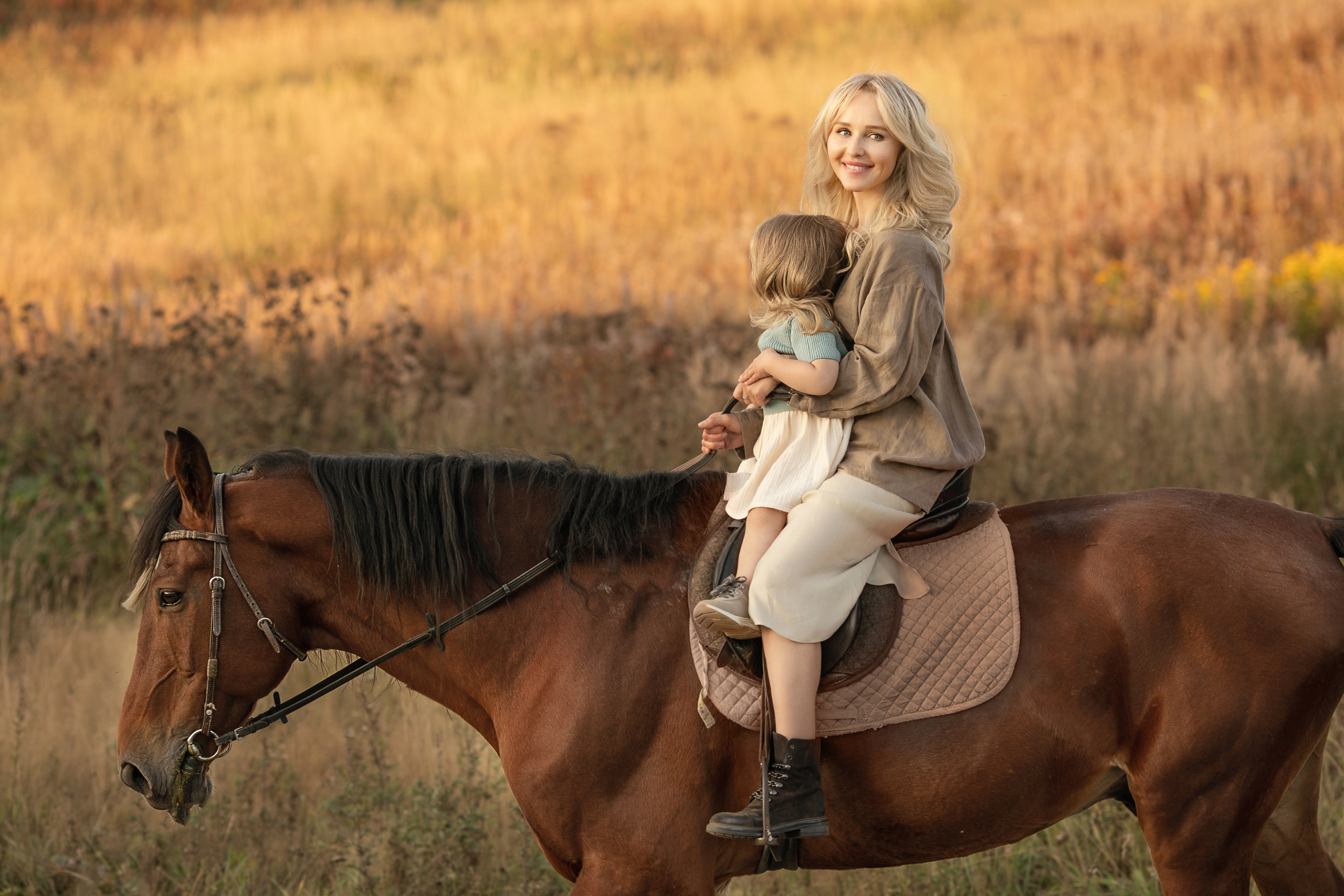 Ветер в волосах. Детский и семейный фотограф Муксимова Ирина