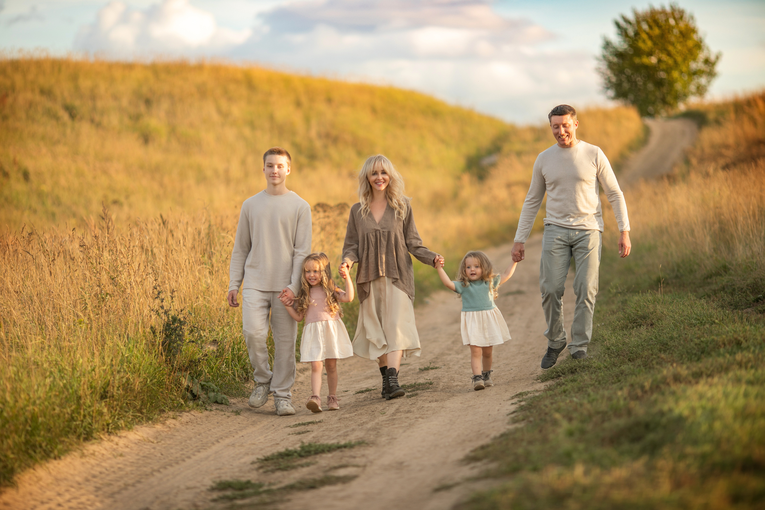 Ветер в волосах. Детский и семейный фотограф Муксимова Ирина