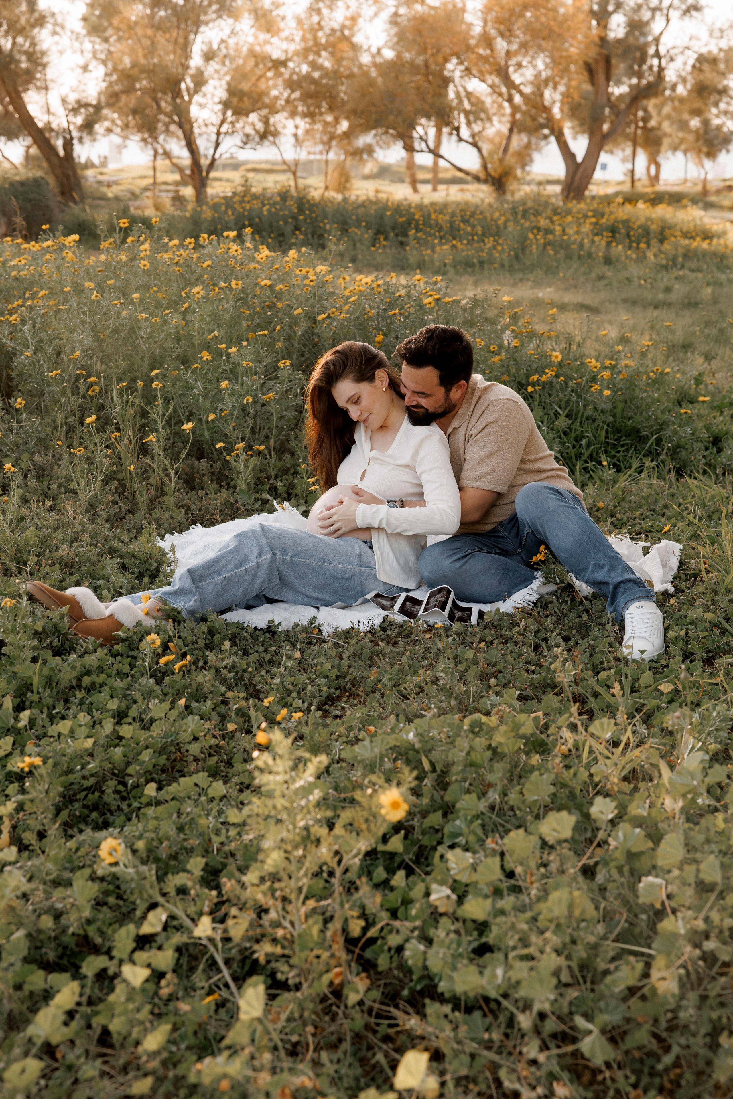 Pregnancy photoshoot (home/park/beach). Главная