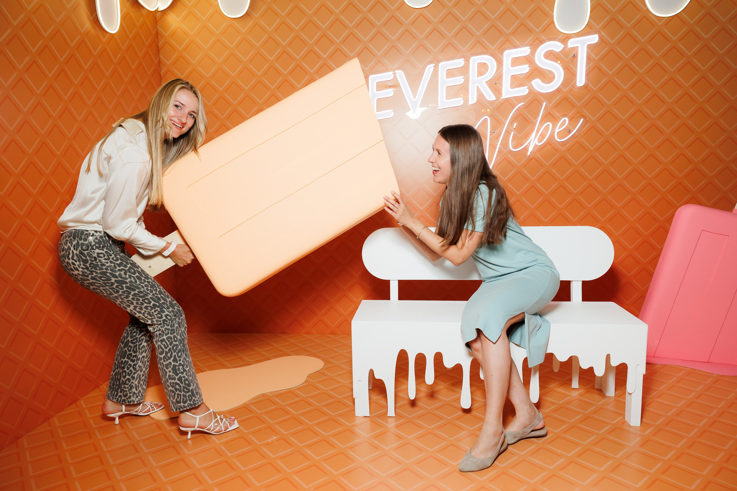 EVEREST VIBE good vibes only 16.08.2023. EVEREST PHOTO REPORT