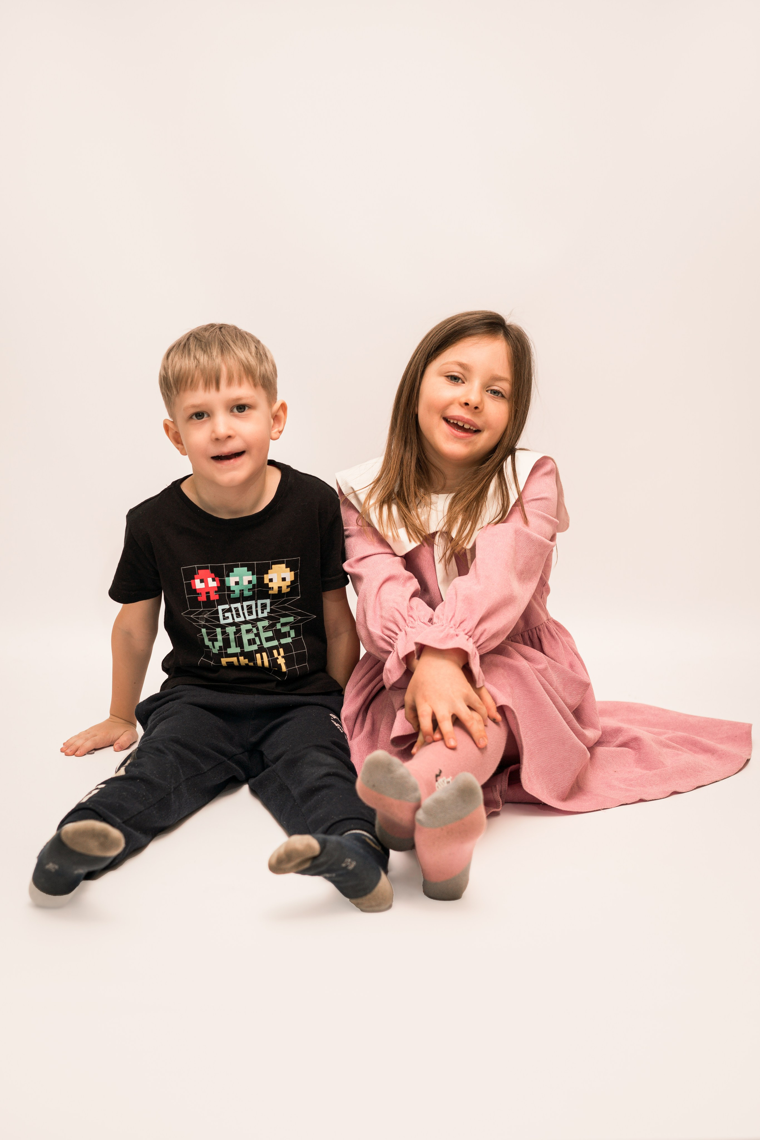 Детский сад, портреты белый фон. Фотограф Шунова Саша