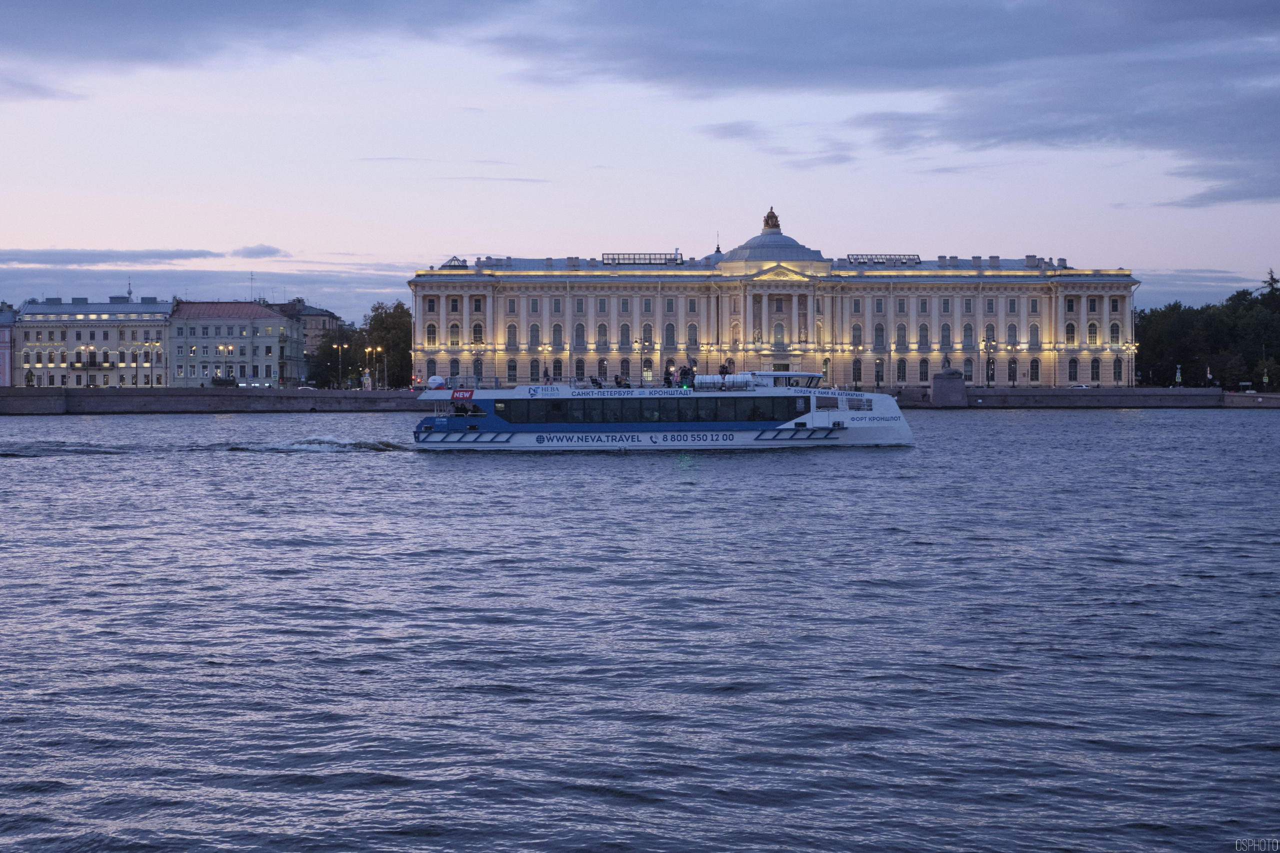 Санкт-Петербург. Фотографъ Сергѣевъ. Поймать мгновеніе