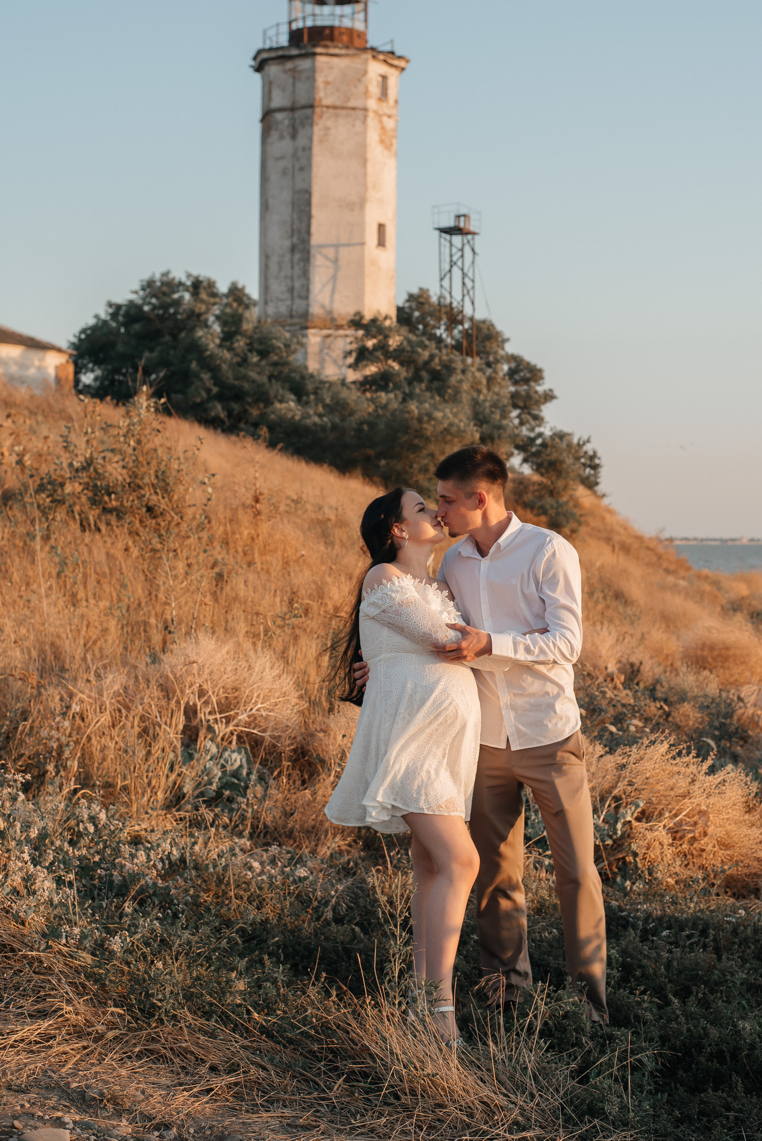 Свадебная прогулка на маяке. Детский и семейный фотограф выпускной альбом Приморско-Ахтарск