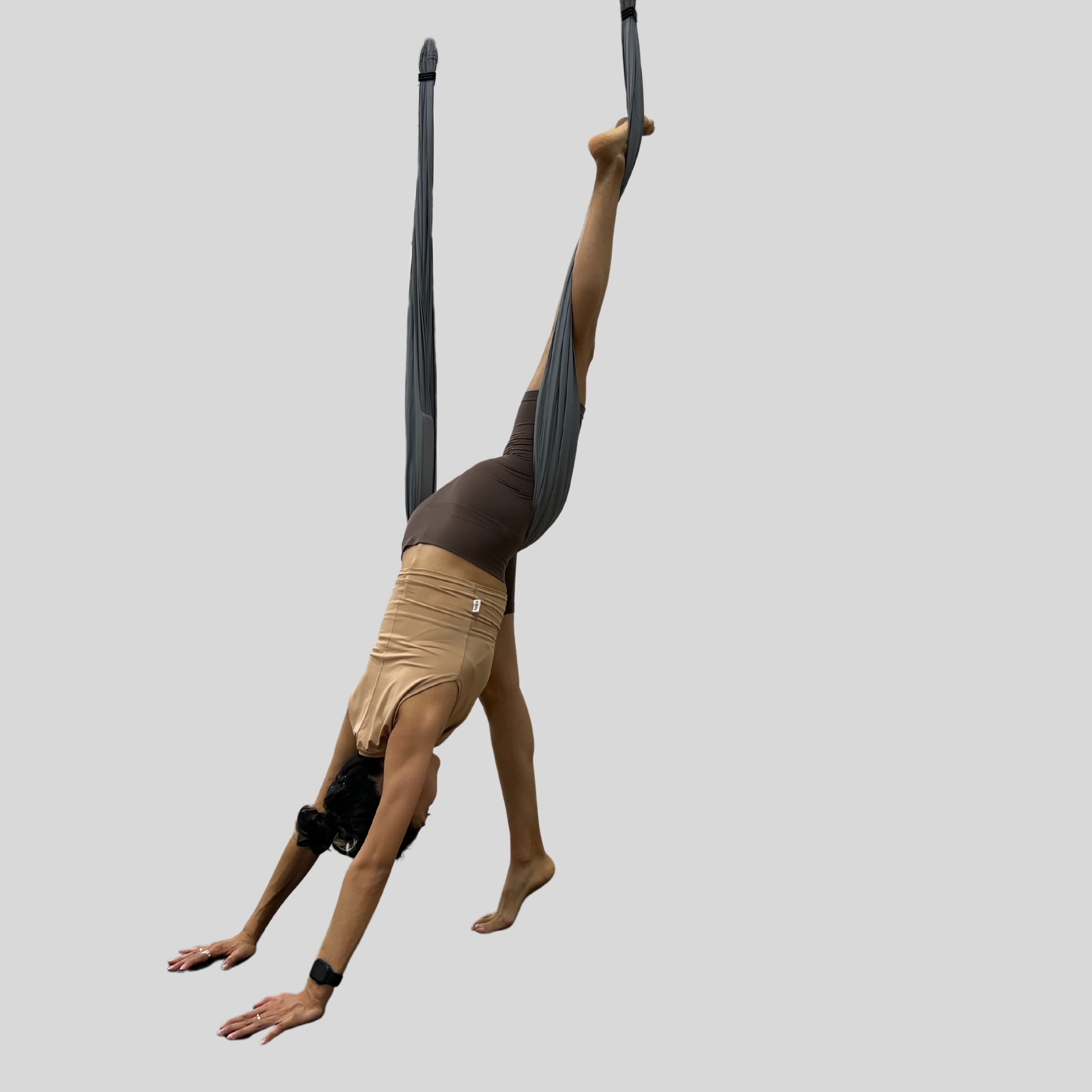 Флай йога, aerial yoga, аэро йога, связка в гамаке, позы в гамаке, aerial yoga exercise, fly yoga practice, fly yoga low, низкий гамак. Преподаю и провожу обучение по флай йоге